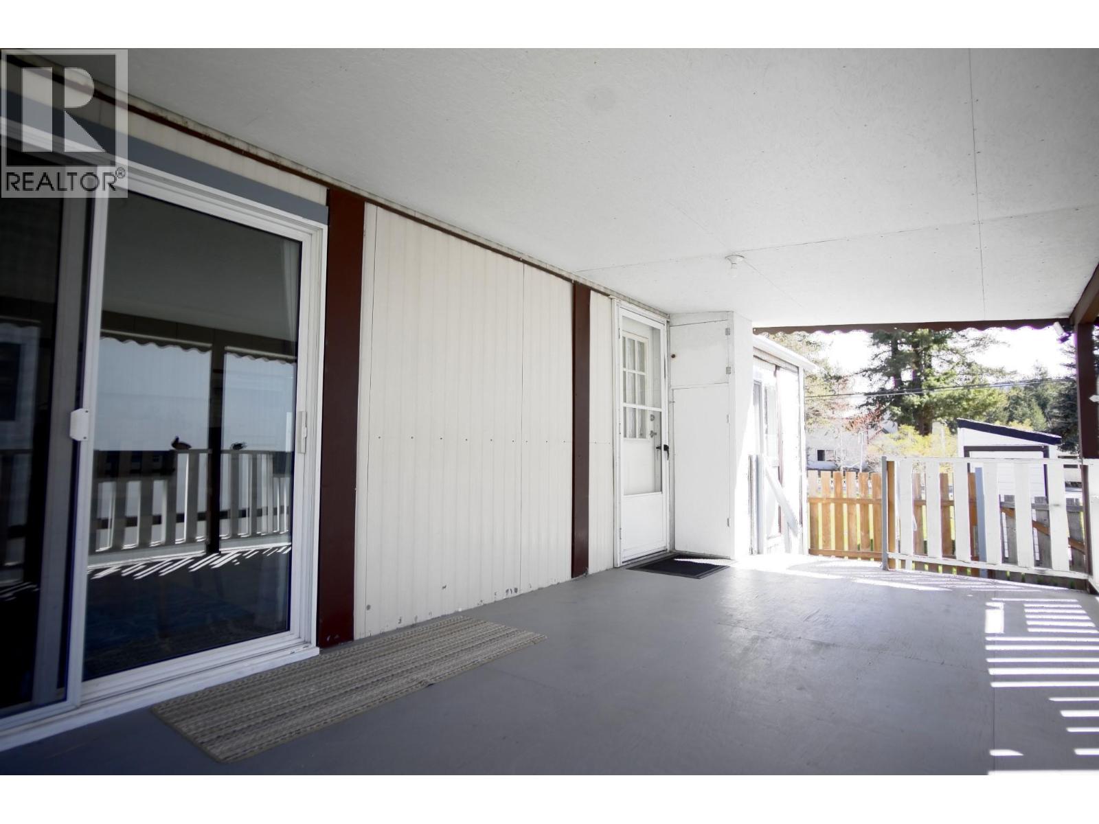 1361 30 Street Se Unit# 1, Salmon Arm, British Columbia  V1E 2N4 - Photo 6 - 10375053