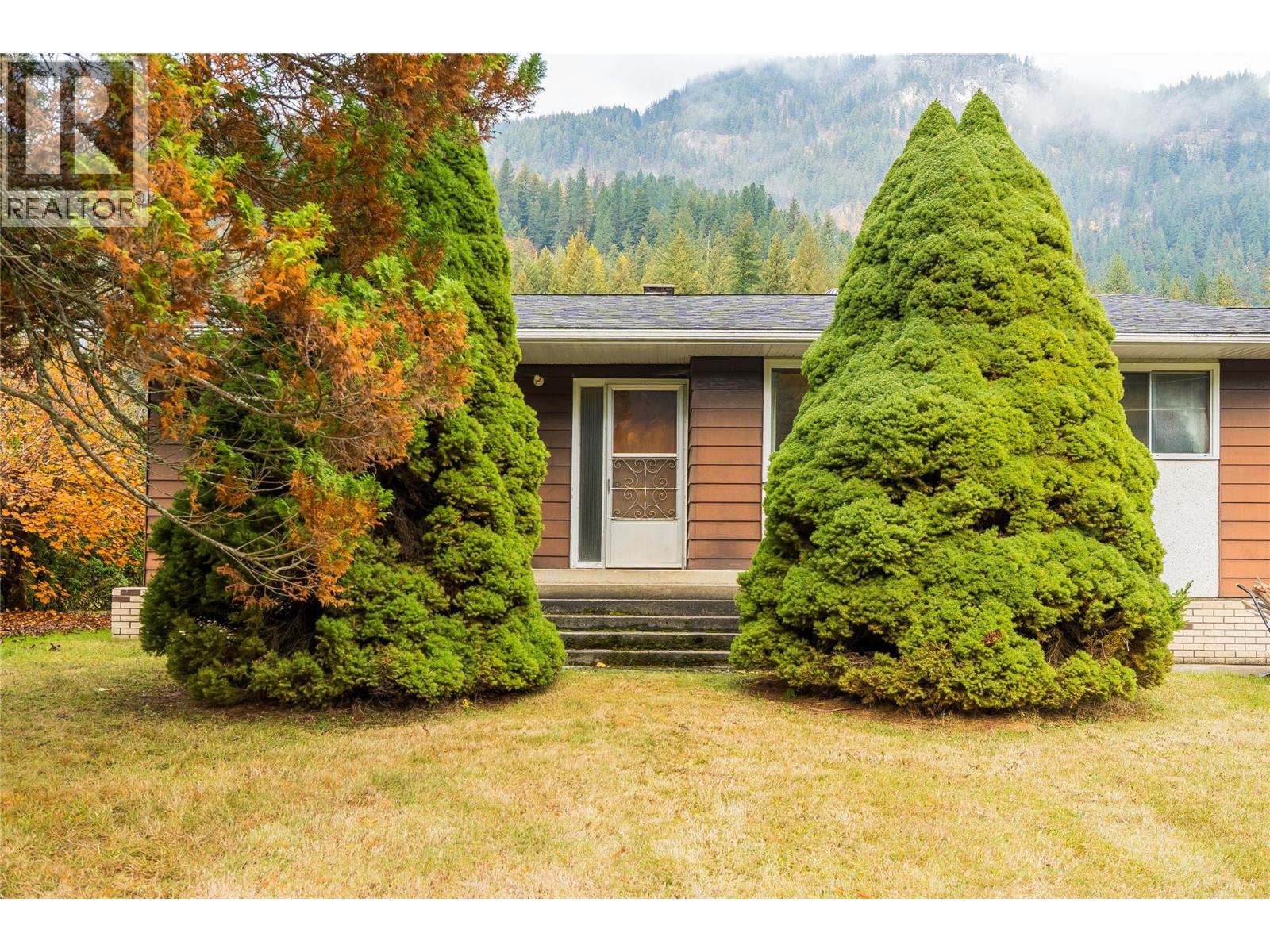 1535 Highway 3a Highway, Thrums, British Columbia  V1N 4M7 - Photo 12 - 10374915