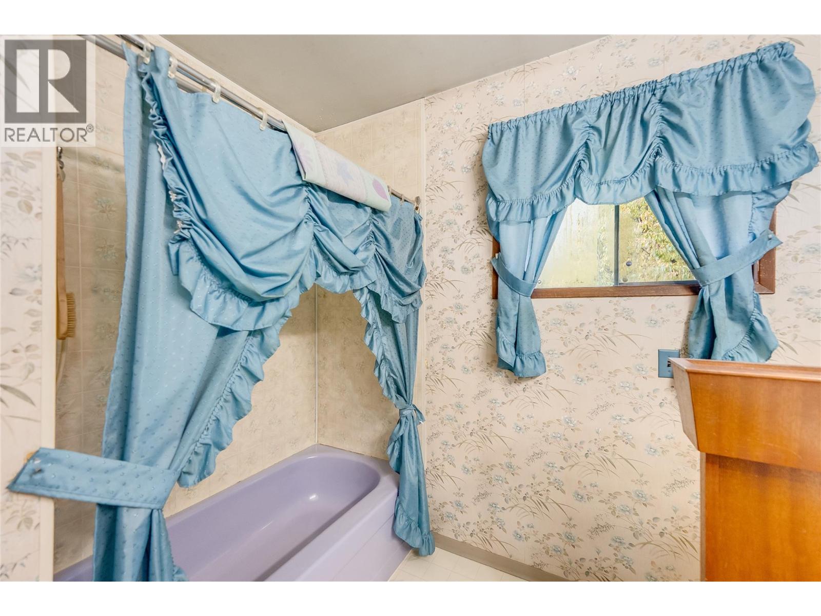 1535 Highway 3a Highway, Thrums, British Columbia  V1N 4M7 - Photo 34 - 10374915