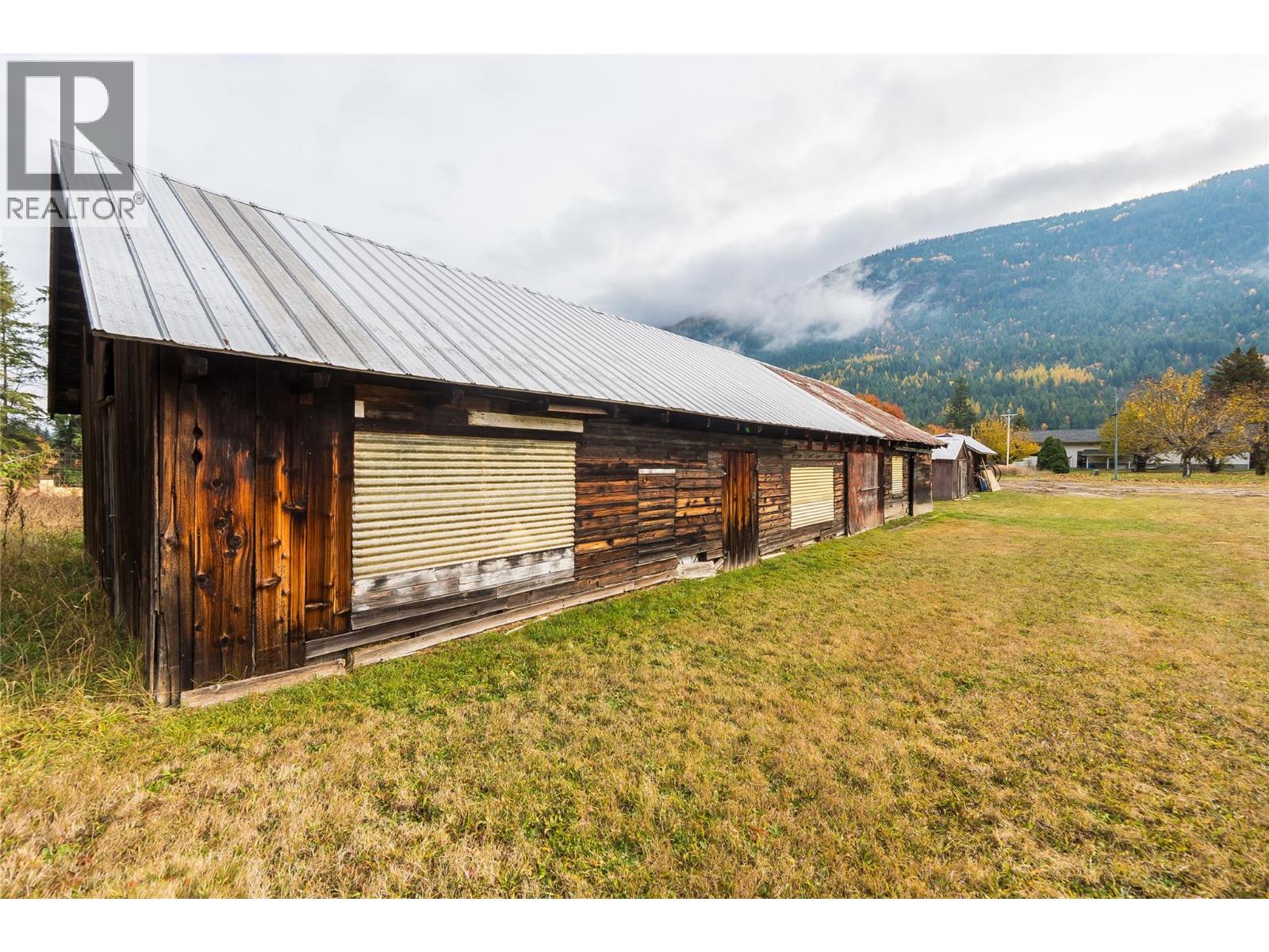 1535 Highway 3a Highway, Thrums, British Columbia  V1N 4M7 - Photo 60 - 10374915