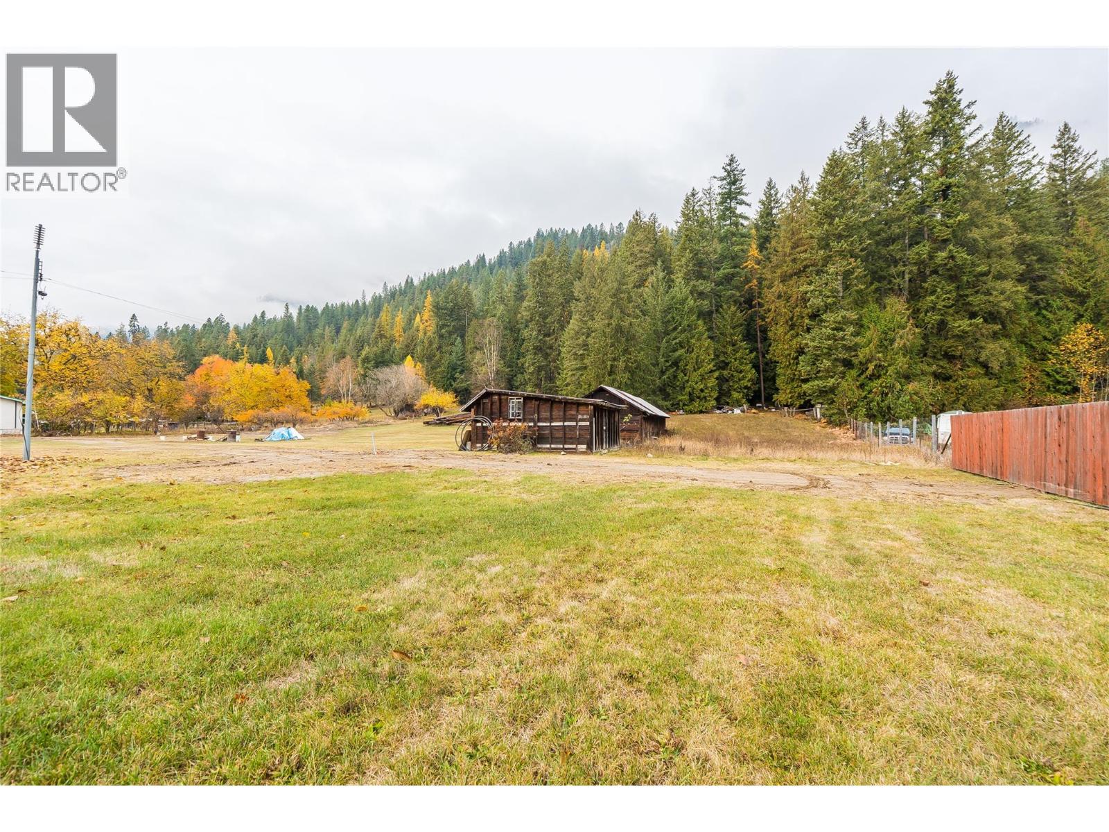 1535 Highway 3a Highway, Thrums, British Columbia  V1N 4M7 - Photo 65 - 10374915