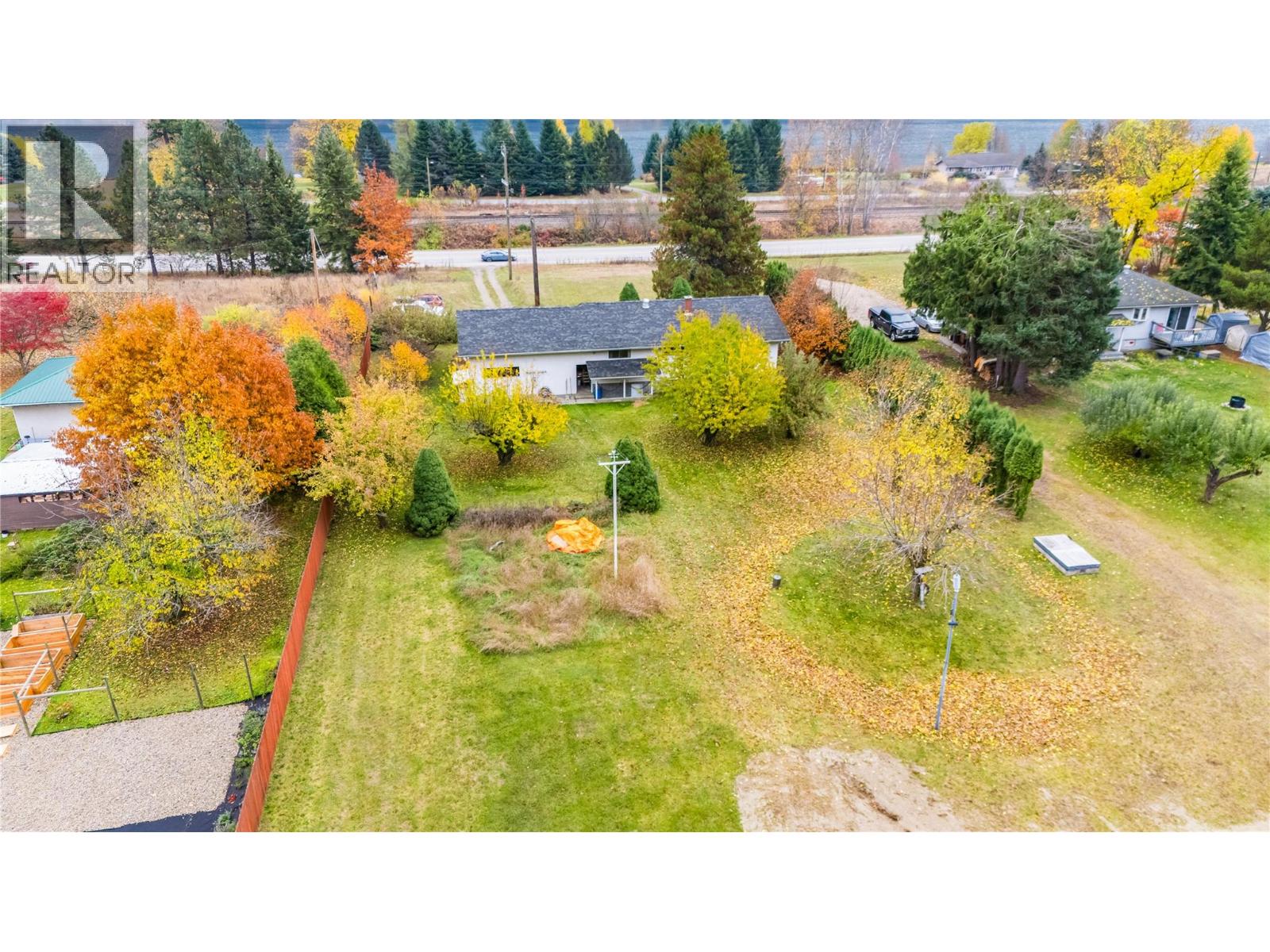 1535 Highway 3a Highway, Thrums, British Columbia  V1N 4M7 - Photo 69 - 10374915