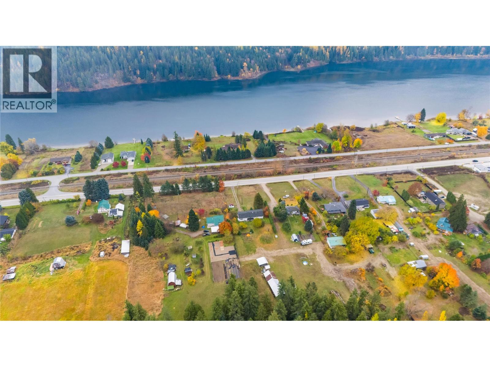 1535 Highway 3a Highway, Thrums, British Columbia  V1N 4M7 - Photo 74 - 10374915