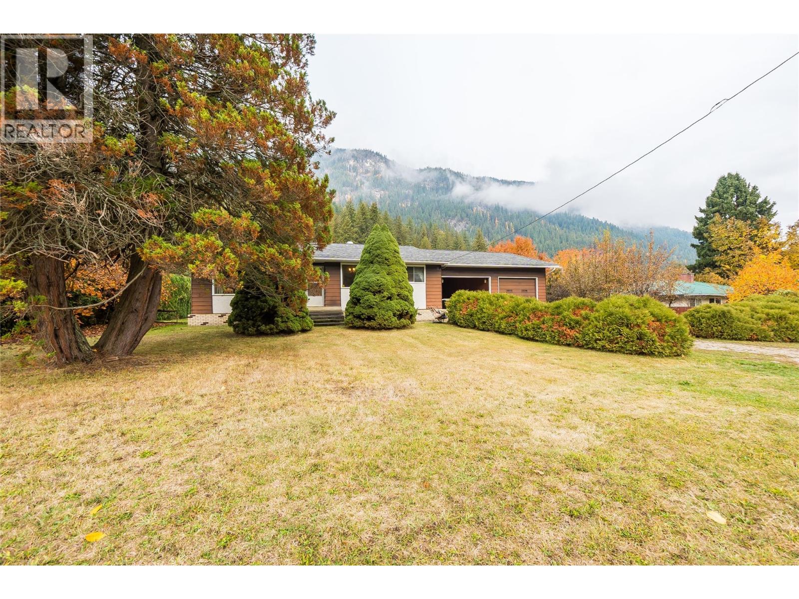 1535 Highway 3a Highway, Thrums, British Columbia  V1N 4M7 - Photo 9 - 10374915