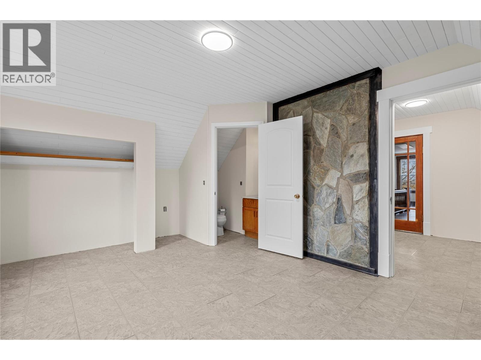 3135 Edes Road, Salmon Arm, British Columbia  V1E 3E9 - Photo 34 - 10375058