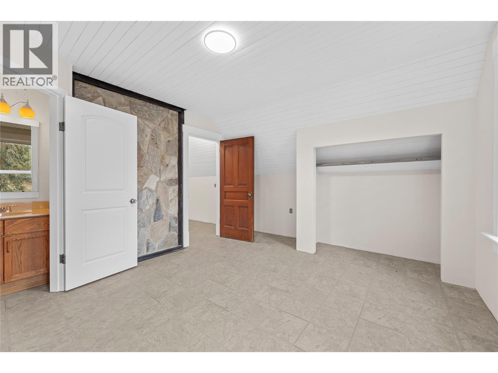 3135 Edes Road, Salmon Arm, British Columbia  V1E 3E9 - Photo 36 - 10375058