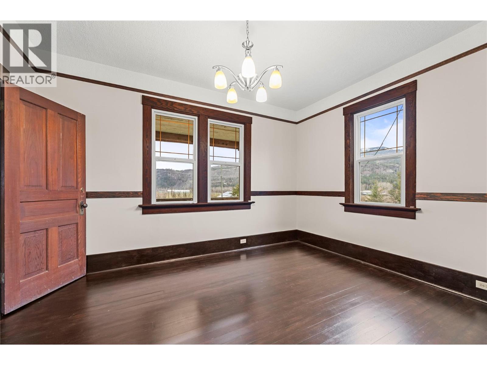 3135 Edes Road, Salmon Arm, British Columbia  V1E 3E9 - Photo 4 - 10375058