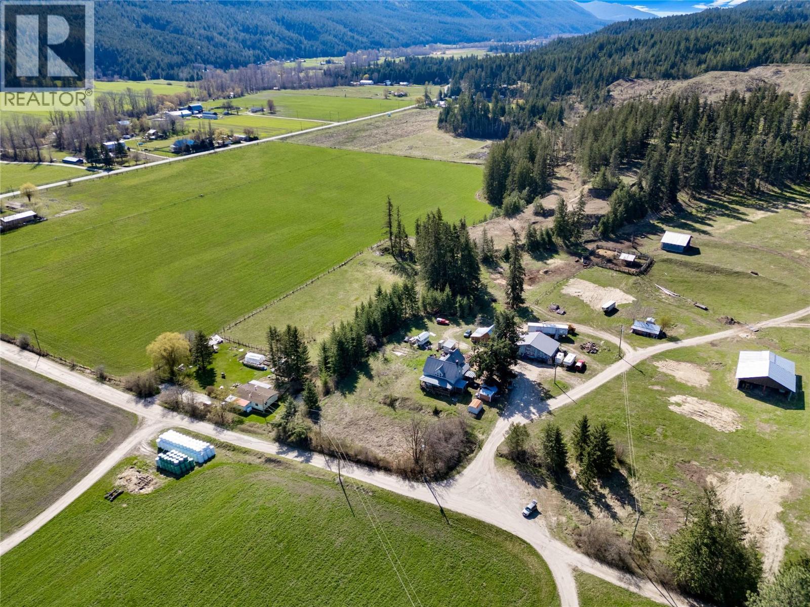 3135 Edes Road, Salmon Arm, British Columbia  V1E 3E9 - Photo 49 - 10375058