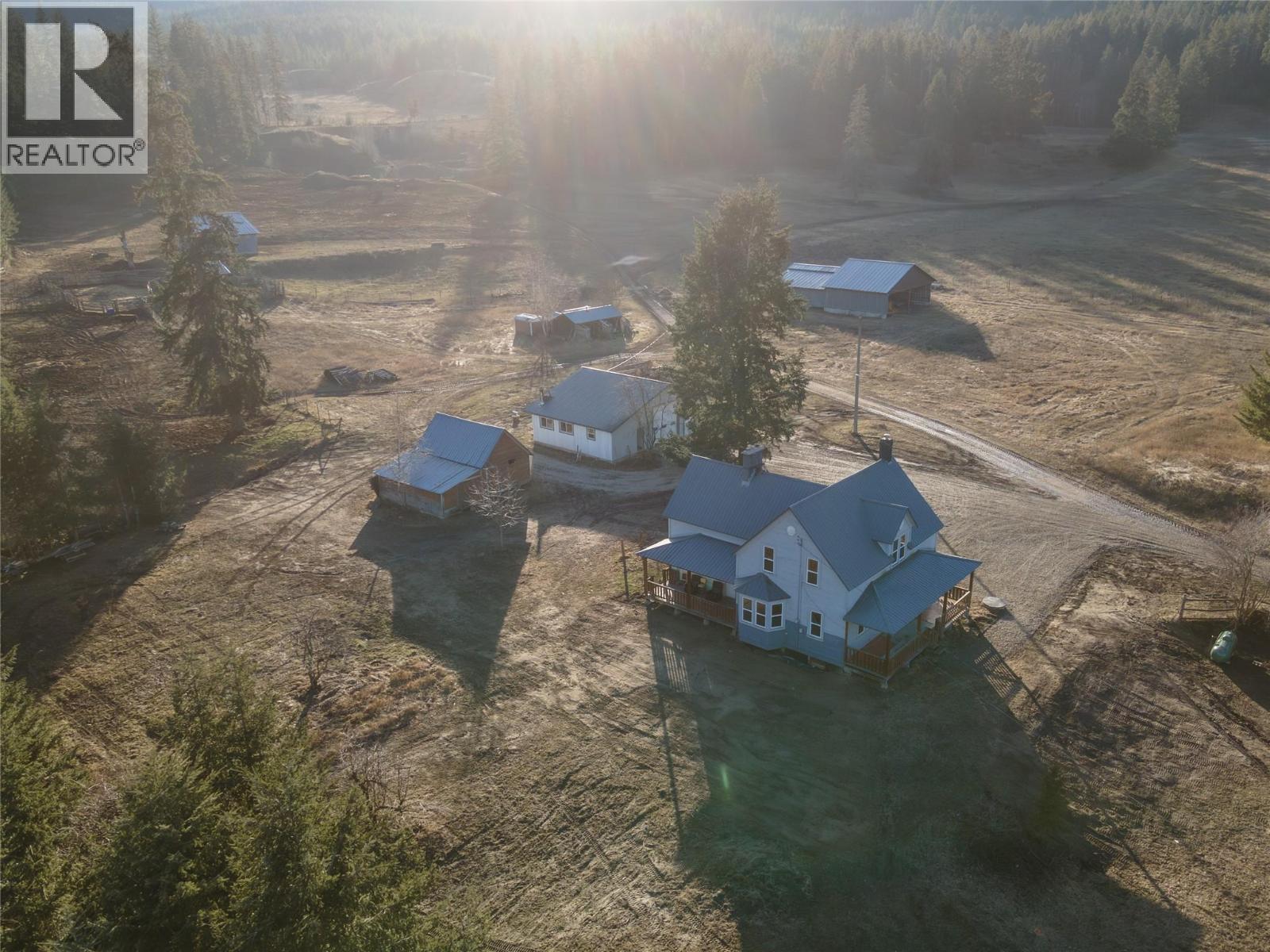 3135 Edes Road, Salmon Arm, British Columbia  V1E 3E9 - Photo 71 - 10375058
