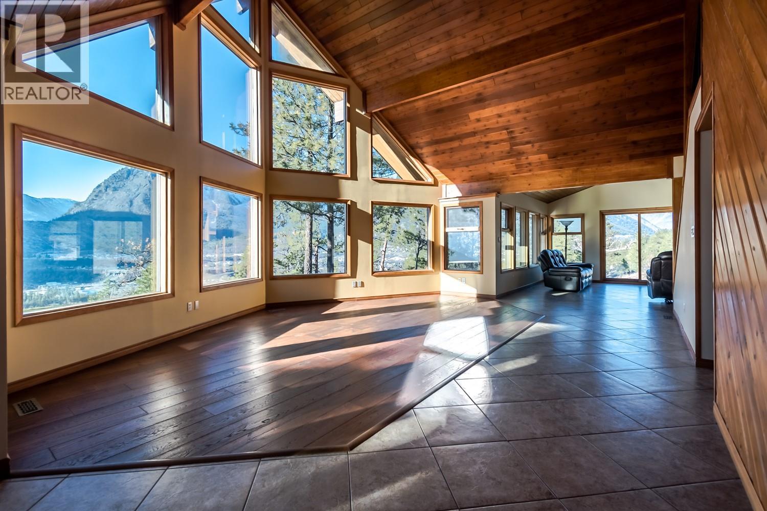 150 Pine Ridge Road, Lillooet, British Columbia  V0K 1V0 - Photo 17 - 10374964