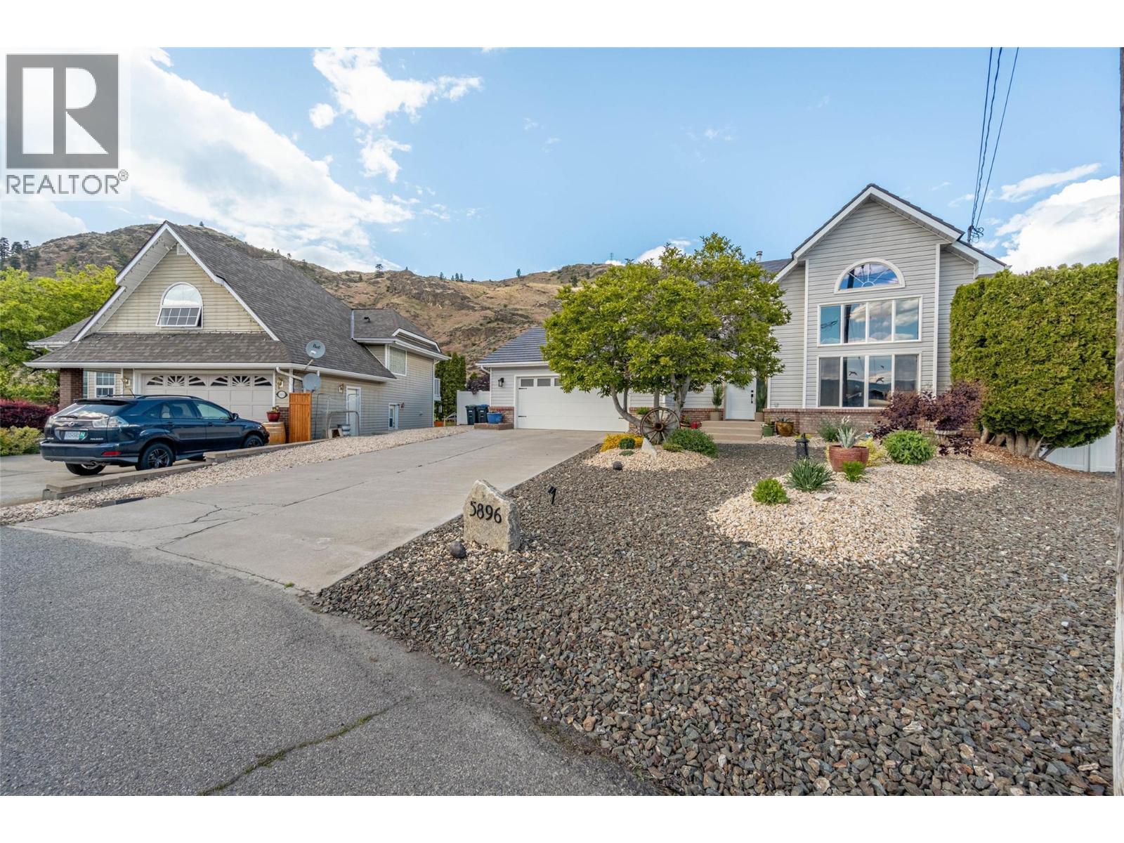 5896 Fairview Place, Oliver, British Columbia  V0H 1T1 - Photo 2 - 10374866