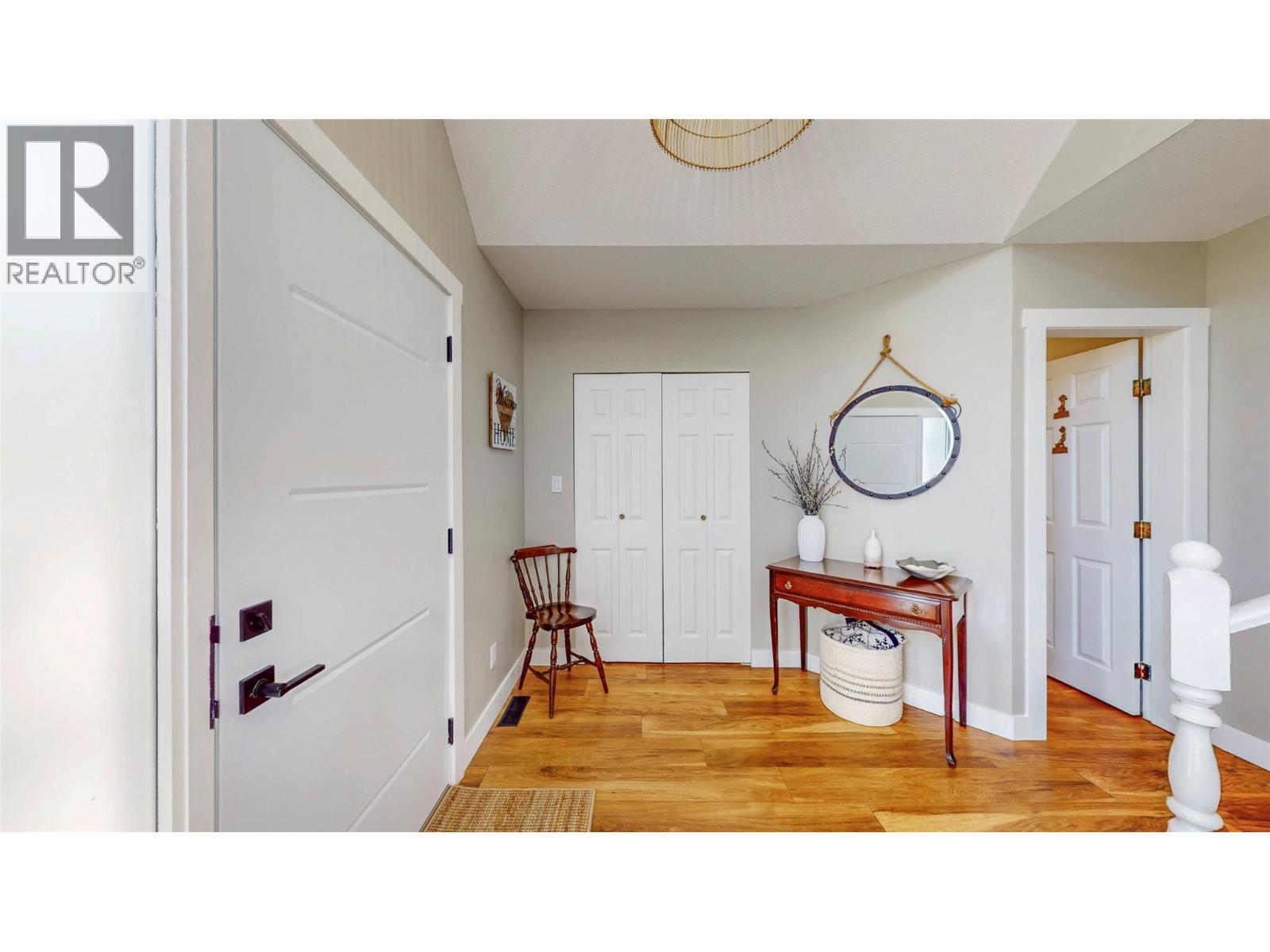 5896 Fairview Place, Oliver, British Columbia  V0H 1T1 - Photo 8 - 10374866