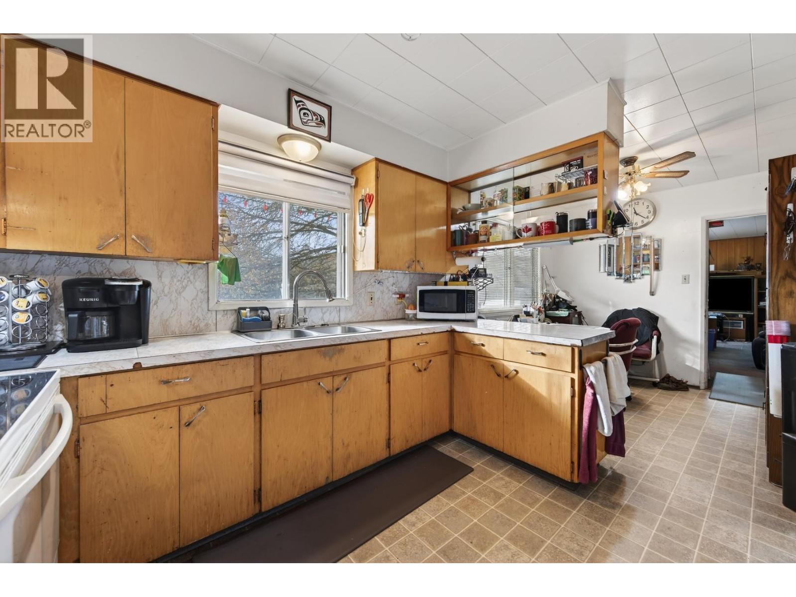 2463 Coutlee Avenue, Merritt, British Columbia  V1K 1B8 - Photo 5 - 10374826