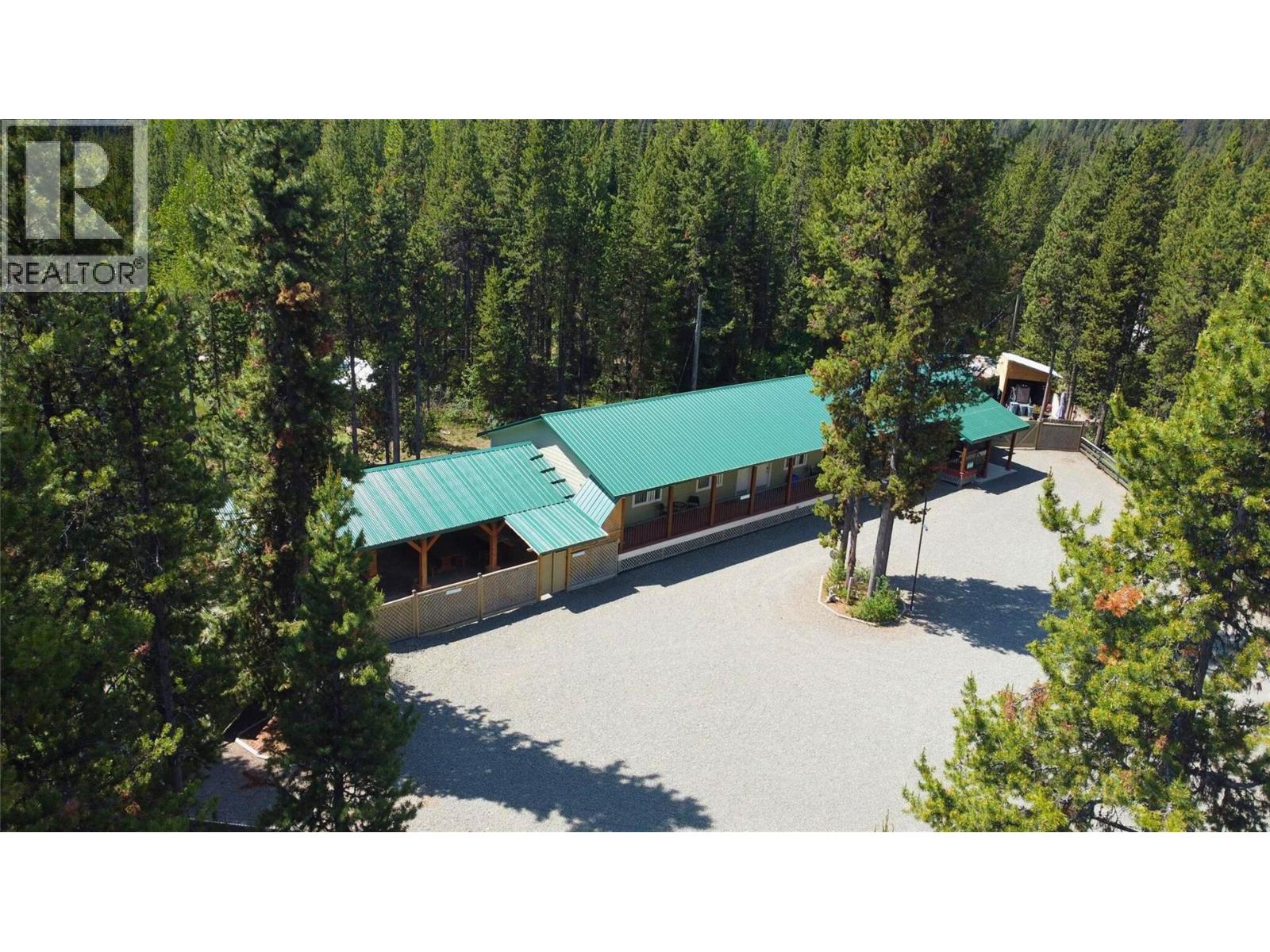 4889 Highway 3, Manning Park, British Columbia  V0X 1R0 - Photo 39 - 10375118