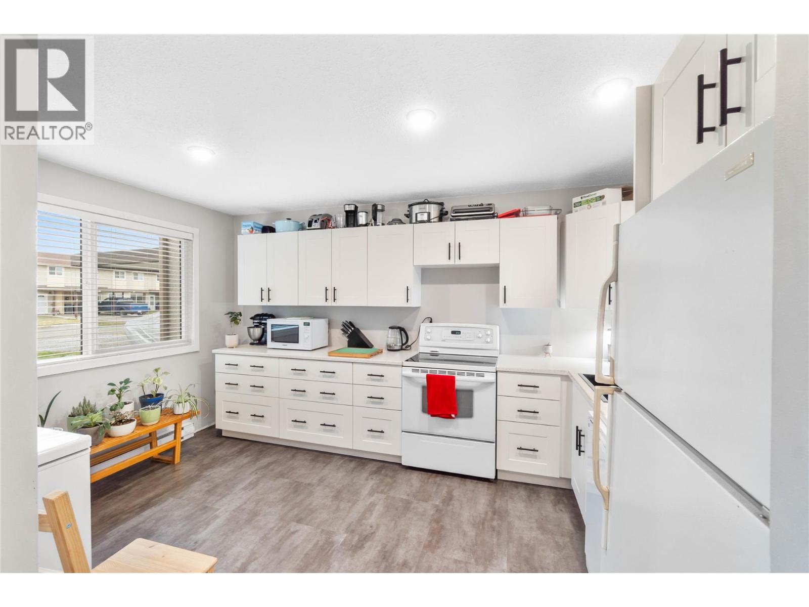 1697 Greenfield Avenue Unit# 42, Kamloops, British Columbia  V2B 4N5 - Photo 4 - 10375036