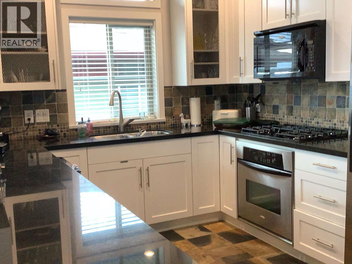 175 Holloway Drive Unit# 44, Kamloops, British Columbia  V1S 0B2 - Photo 8 - 10375134