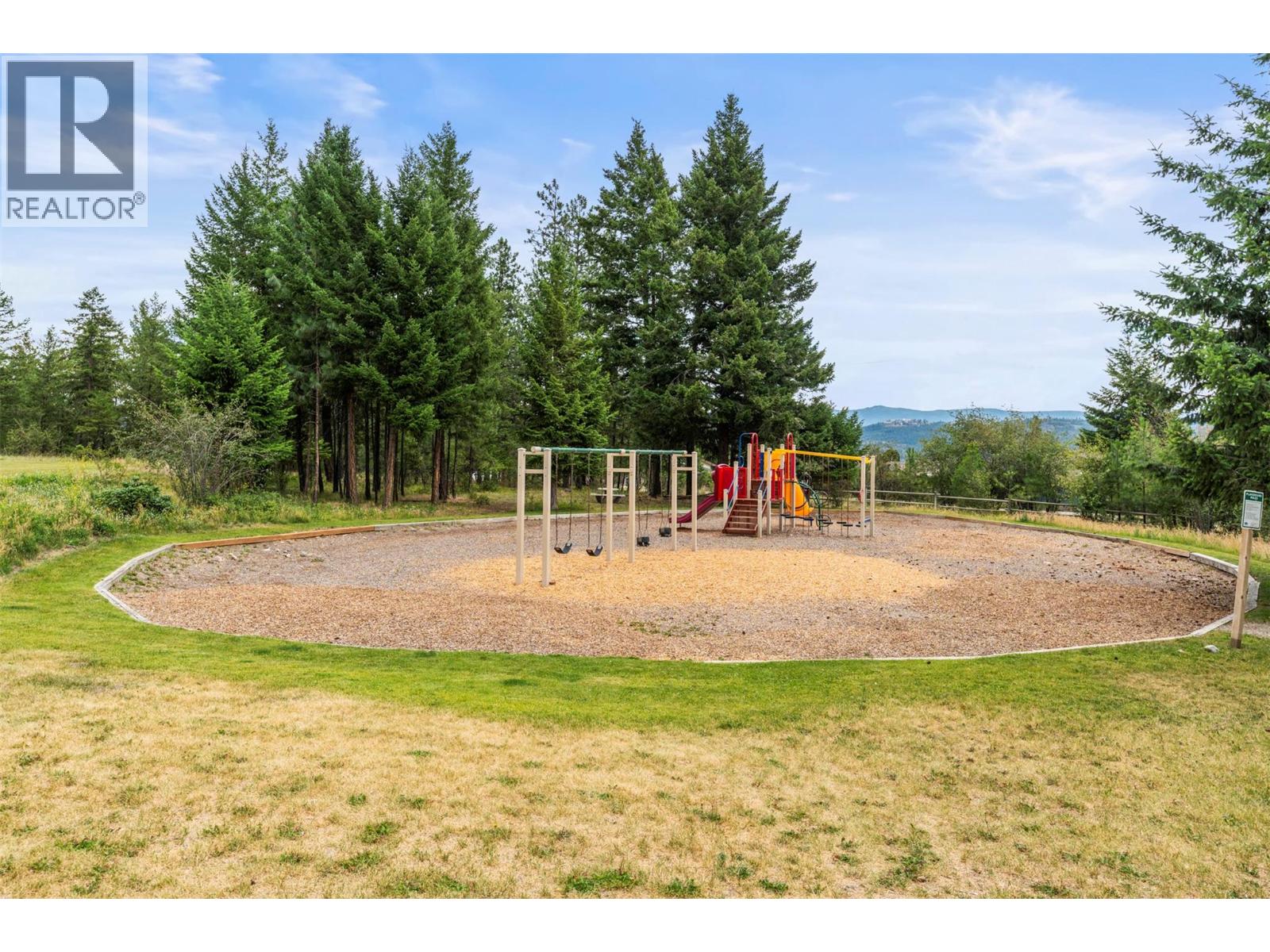 10551 Columbia Way, Vernon, British Columbia  V1H 2B6 - Photo 15 - 10375122