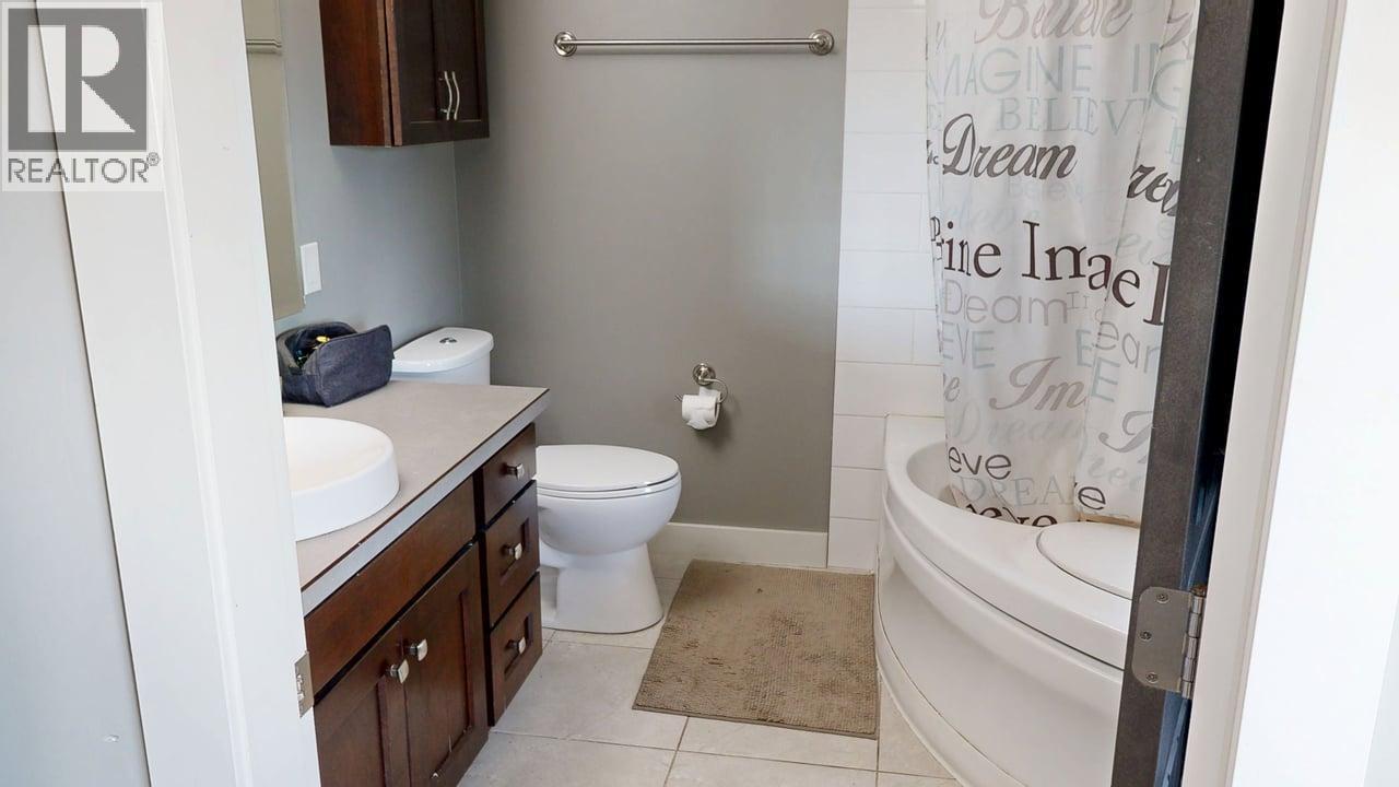 7400 Sun Peaks Drive, Vernon, British Columbia  V1B 4C7 - Photo 19 - 10372704