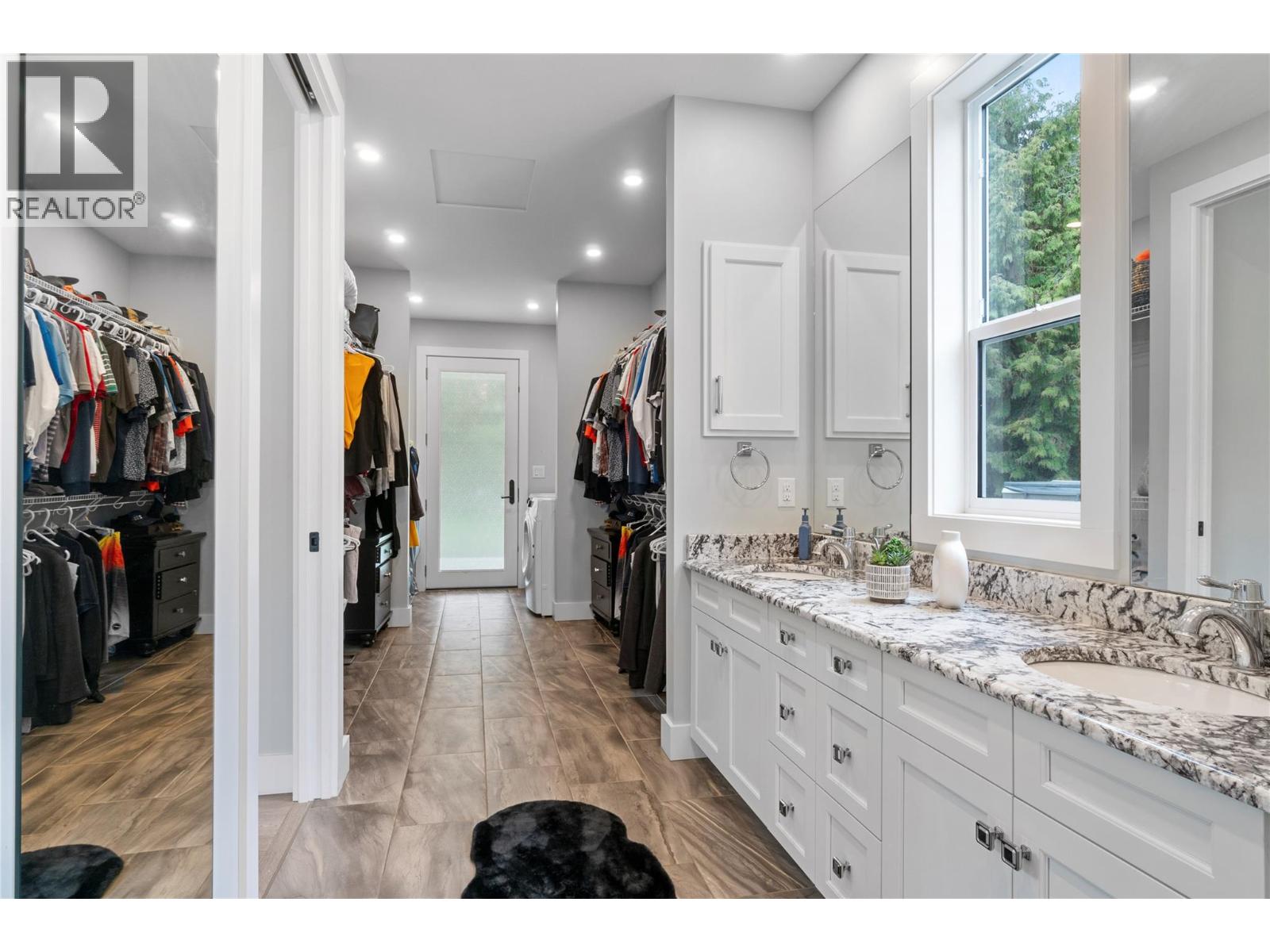 2030 Canoe Beach Drive Ne, Salmon Arm, British Columbia  V1E 2M5 - Photo 26 - 10375108