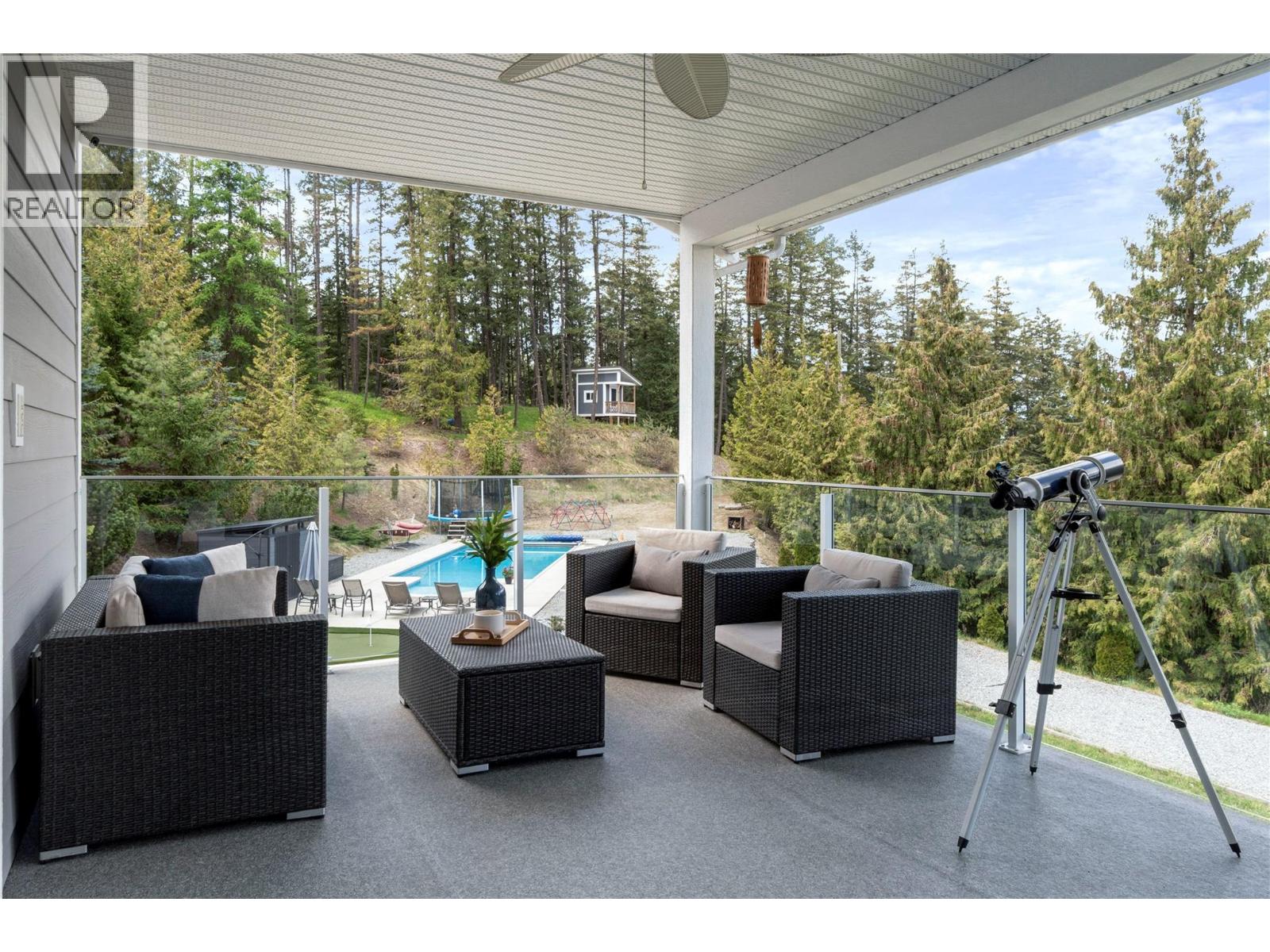 2030 Canoe Beach Drive Ne, Salmon Arm, British Columbia  V1E 2M5 - Photo 68 - 10375108