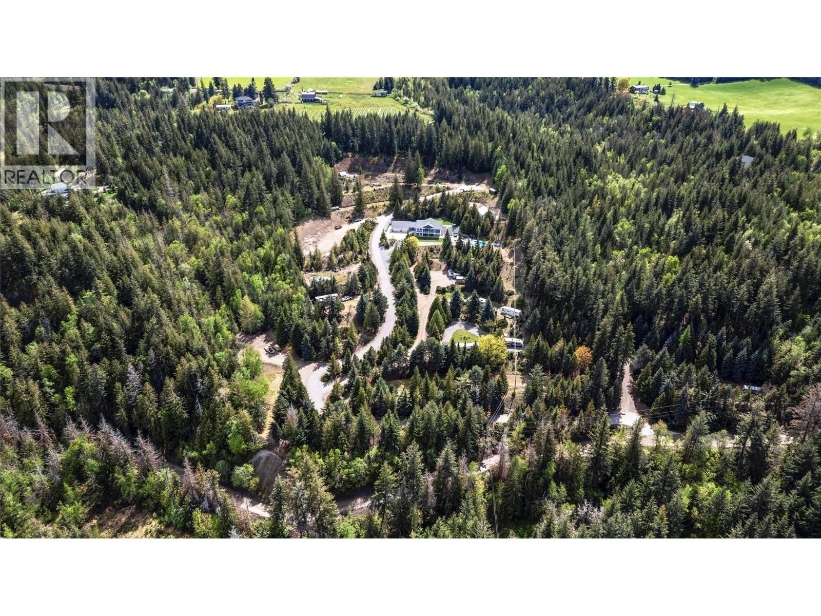 2030 Canoe Beach Drive Ne, Salmon Arm, British Columbia  V1E 2M5 - Photo 69 - 10375108