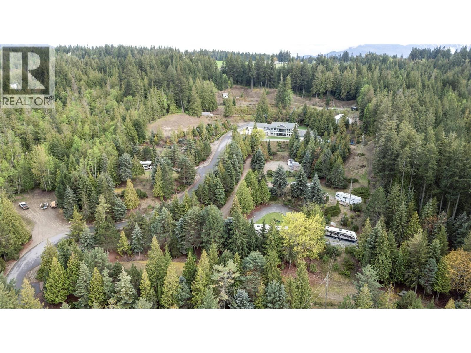 2030 Canoe Beach Drive Ne, Salmon Arm, British Columbia  V1E 2M5 - Photo 73 - 10375108