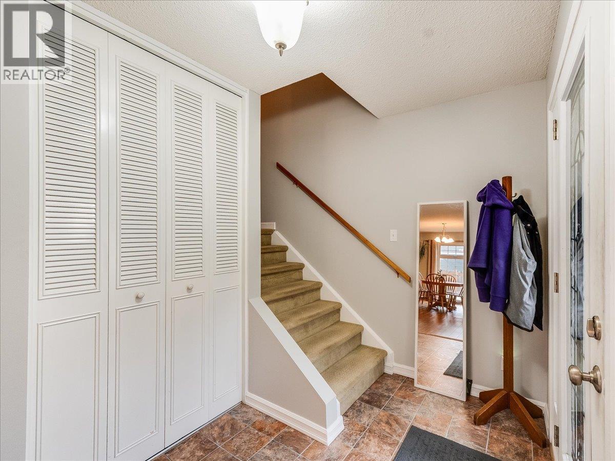3866 Carnation Drive, Trail, British Columbia  V1R 4W9 - Photo 16 - 10375163