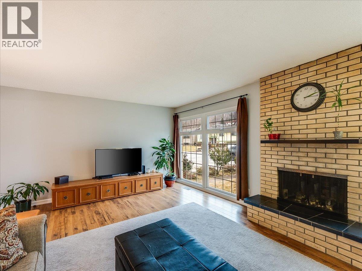 3866 Carnation Drive, Trail, British Columbia  V1R 4W9 - Photo 20 - 10375163
