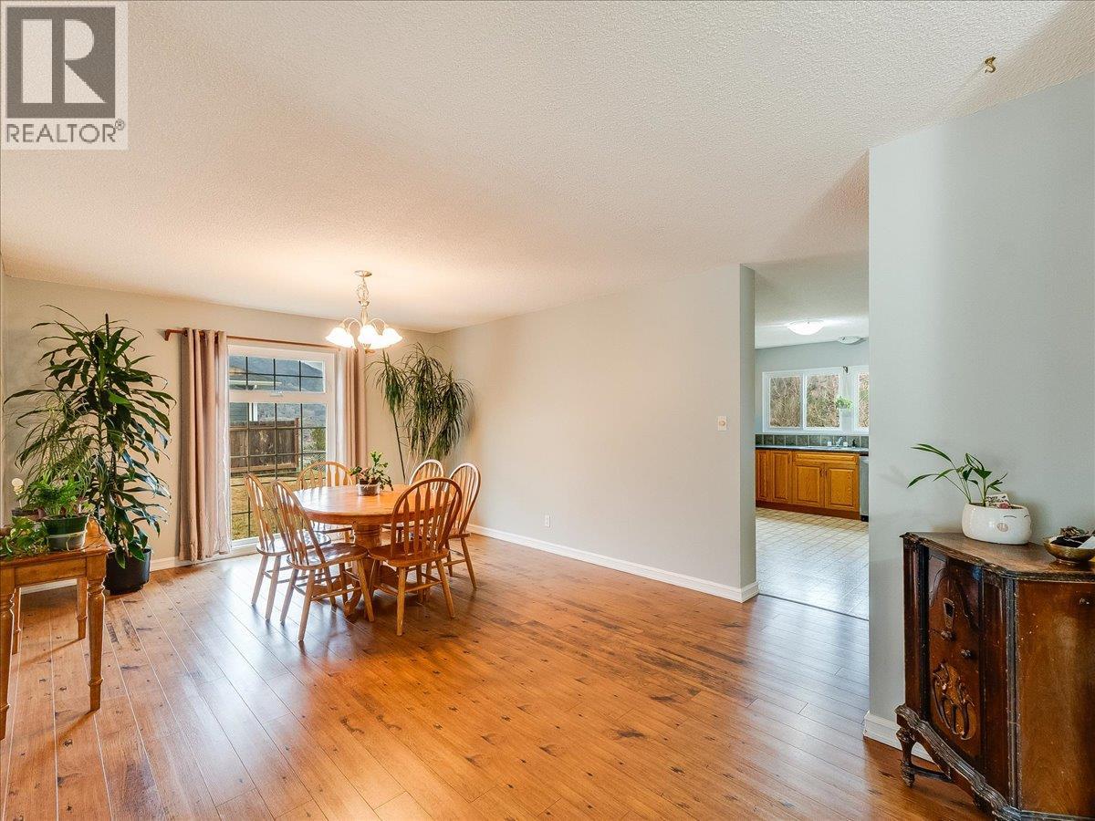 3866 Carnation Drive, Trail, British Columbia  V1R 4W9 - Photo 21 - 10375163
