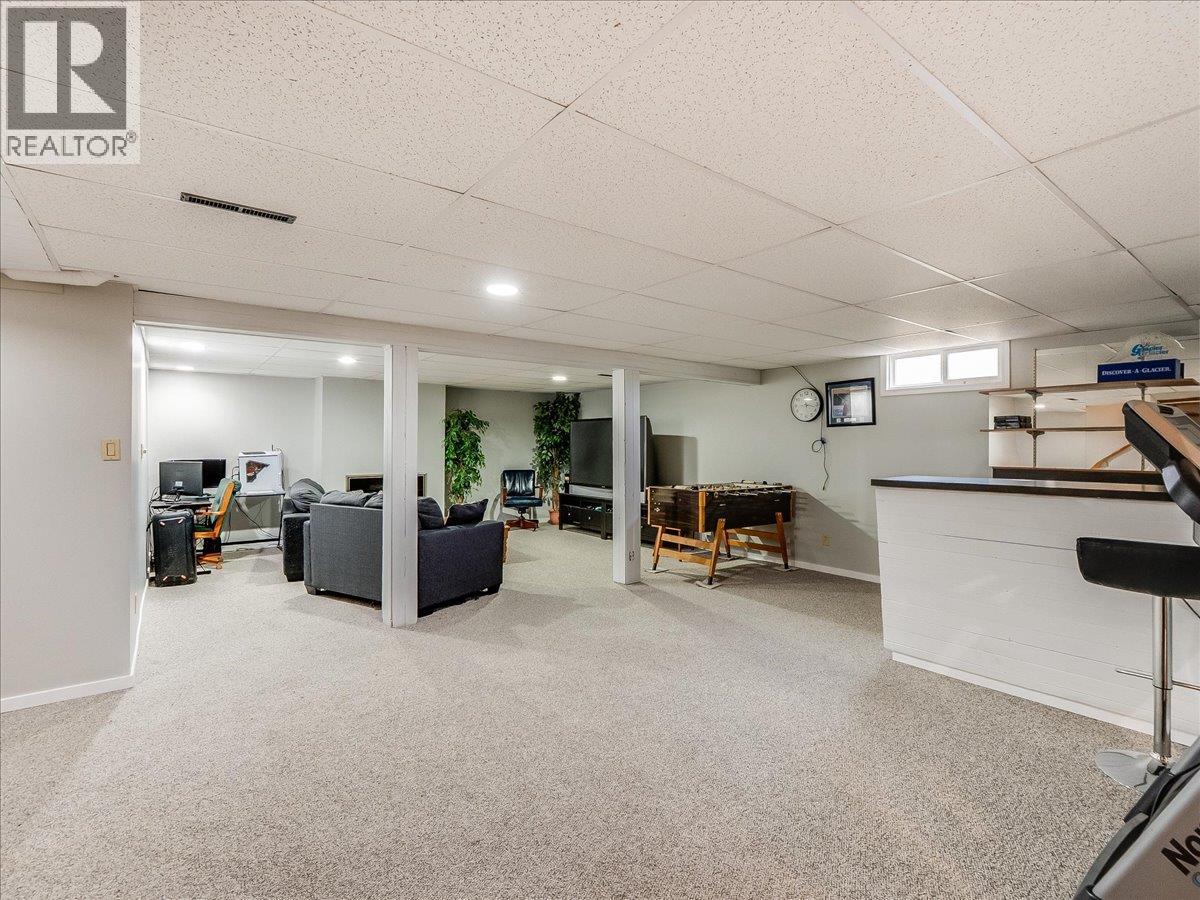 3866 Carnation Drive, Trail, British Columbia  V1R 4W9 - Photo 49 - 10375163
