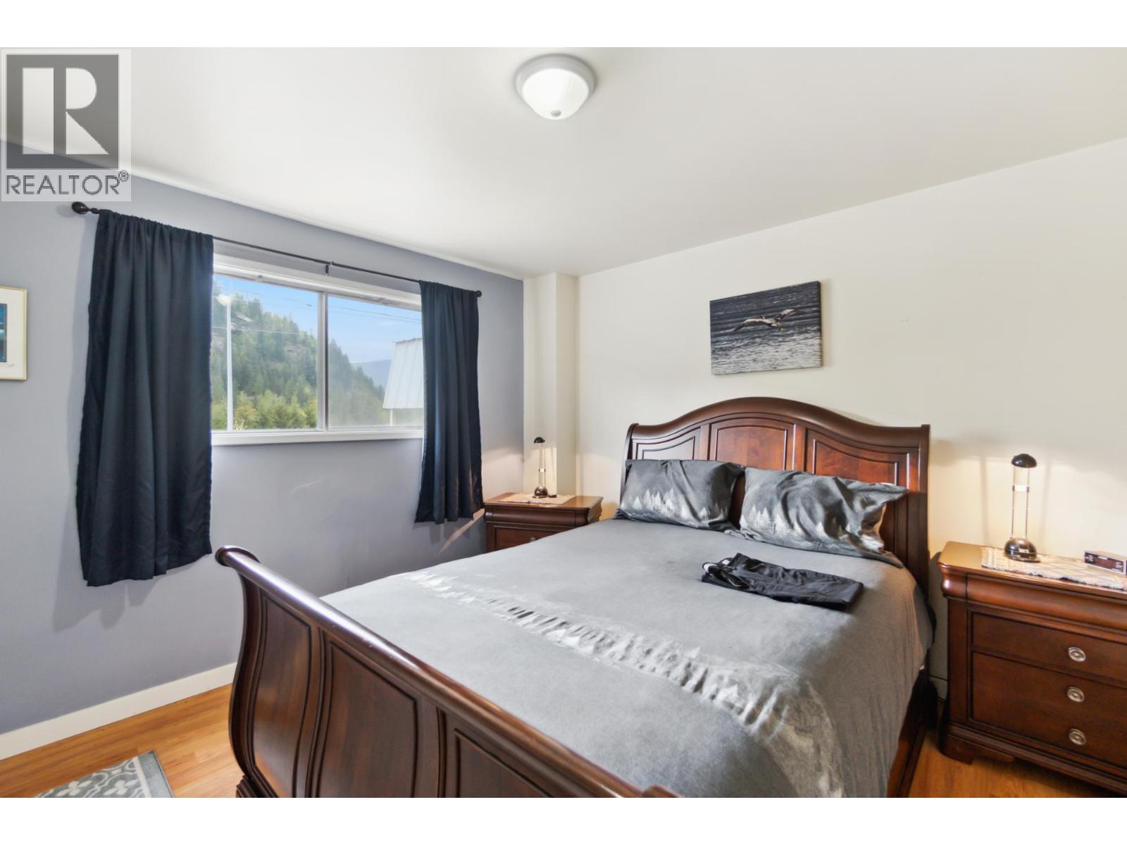 525 11th Avenue, Castlegar, British Columbia  V1N 1J6 - Photo 16 - 10375048