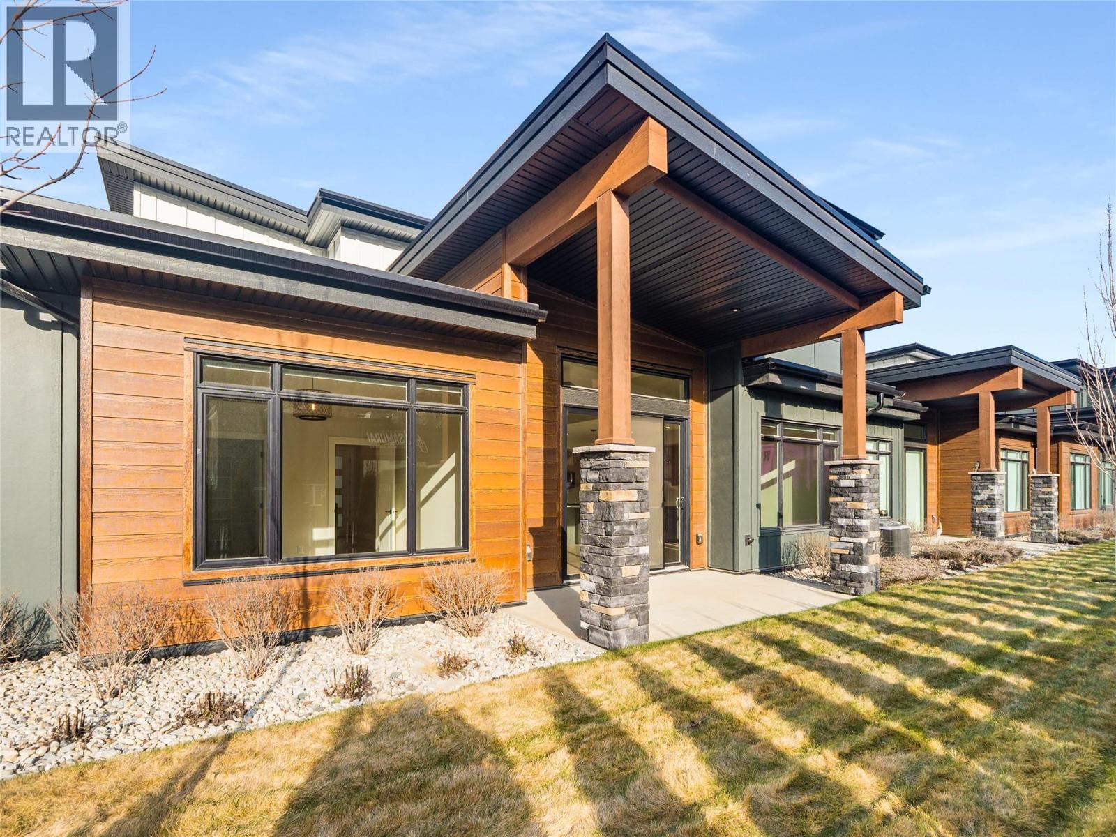 910 Lakeside Drive Unit# 401, Nelson, British Columbia  V1L 0C6 - Photo 3 - 10374822