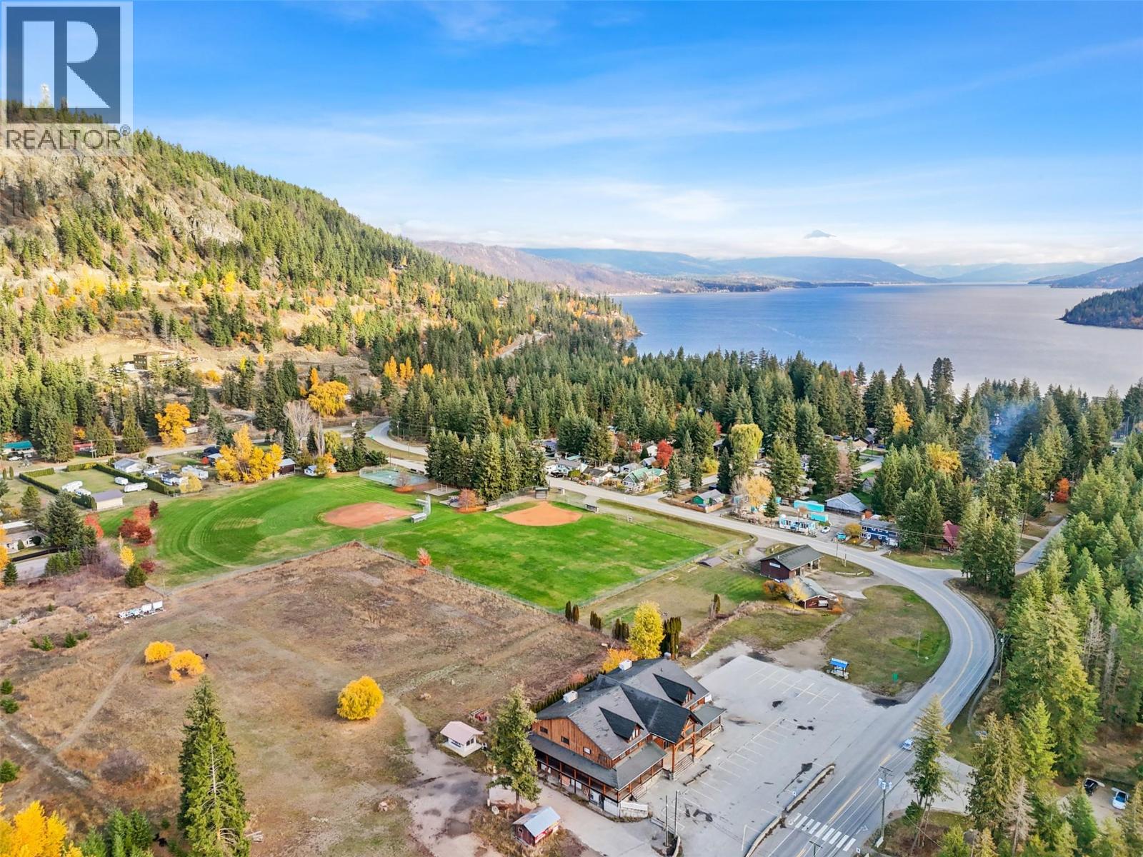 4177 Squilax-Anglemont Highway, Scotch Creek, British Columbia  V0E 1M5 - Photo 16 - 10373984
