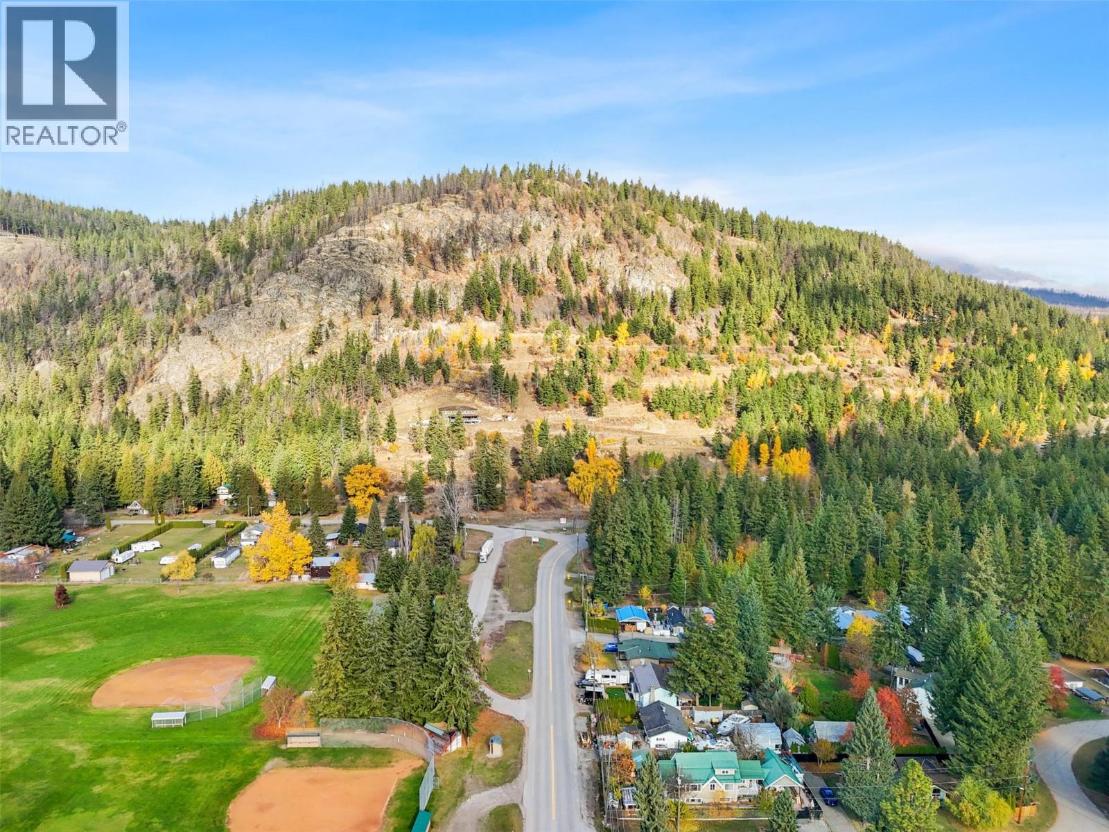 4177 Squilax-Anglemont Highway, Scotch Creek, British Columbia  V0E 1M5 - Photo 17 - 10373984