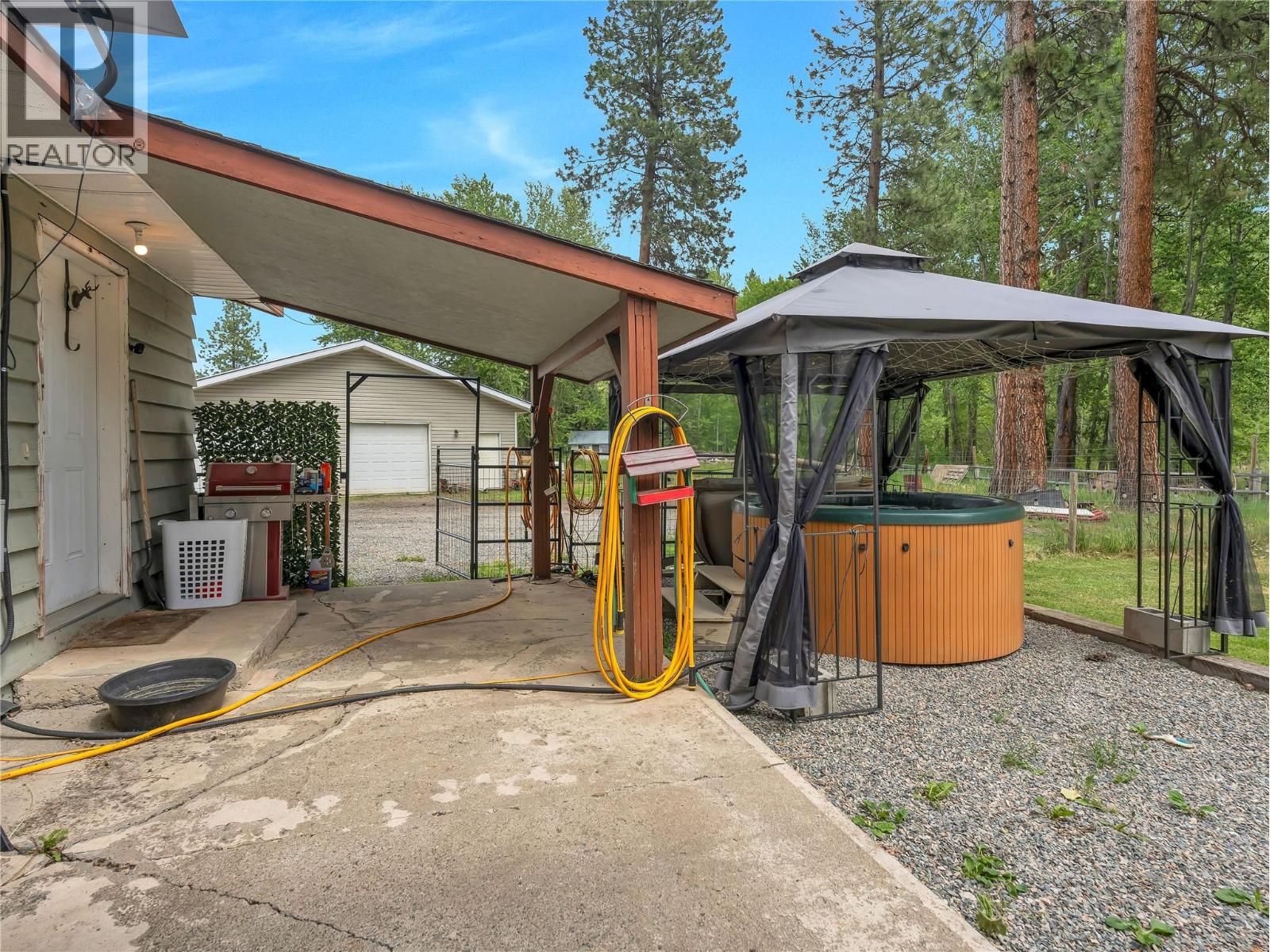 2035 Princeton Summerland Road, Princeton, British Columbia  V0X 1W0 - Photo 17 - 10374882