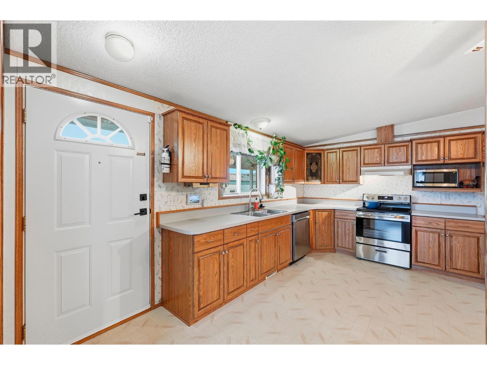 1655 Ord Road Unit# 178, Kamloops, British Columbia  V2B 7V6 - Photo 3 - 10375223