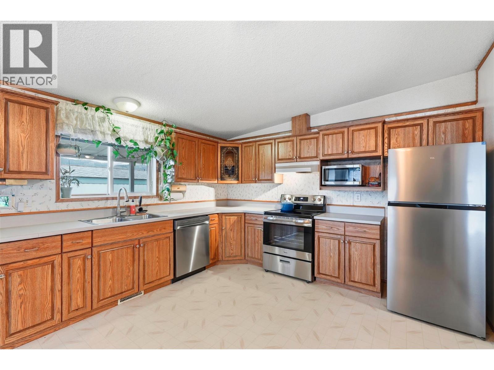 1655 Ord Road Unit# 178, Kamloops, British Columbia  V2B 7V6 - Photo 4 - 10375223