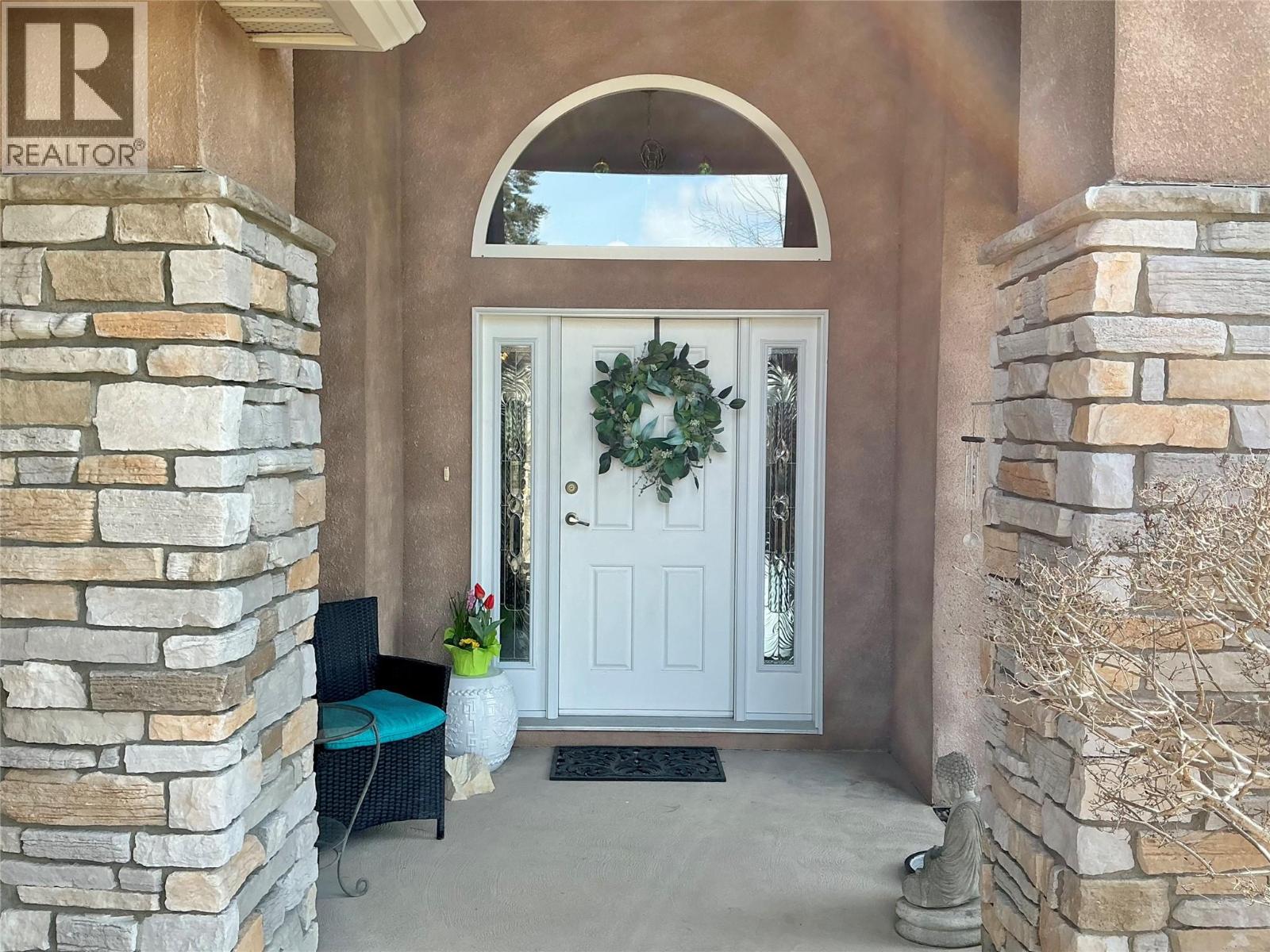 2523 Golf View Crescent, blind bay, British Columbia