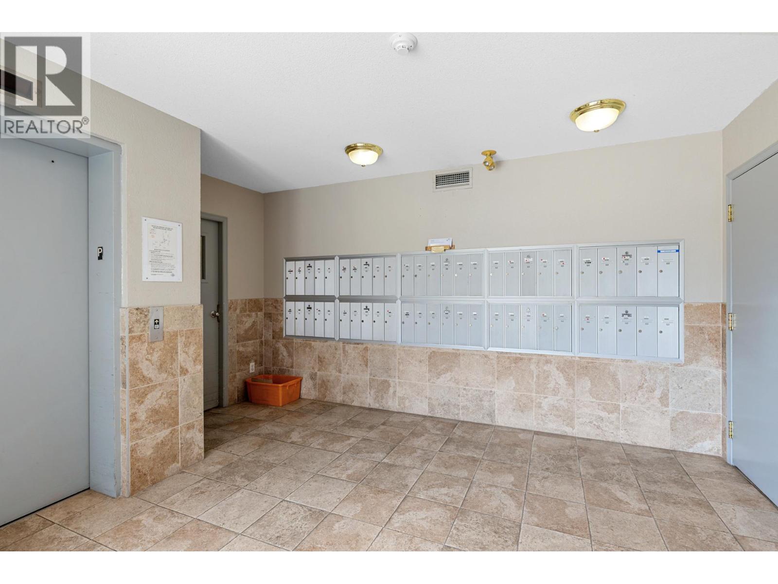 400 Sutton Crescent Unit# 209, Kelowna, British Columbia  V1Y 1Y3 - Photo 39 - 10375197