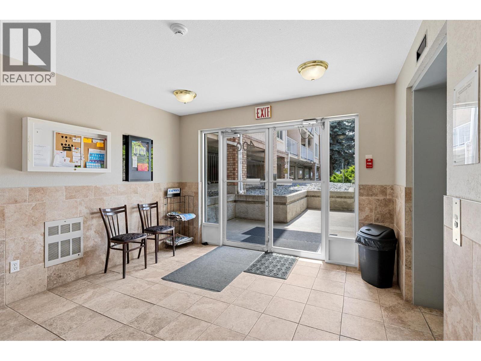 400 Sutton Crescent Unit# 209, Kelowna, British Columbia  V1Y 1Y3 - Photo 40 - 10375197