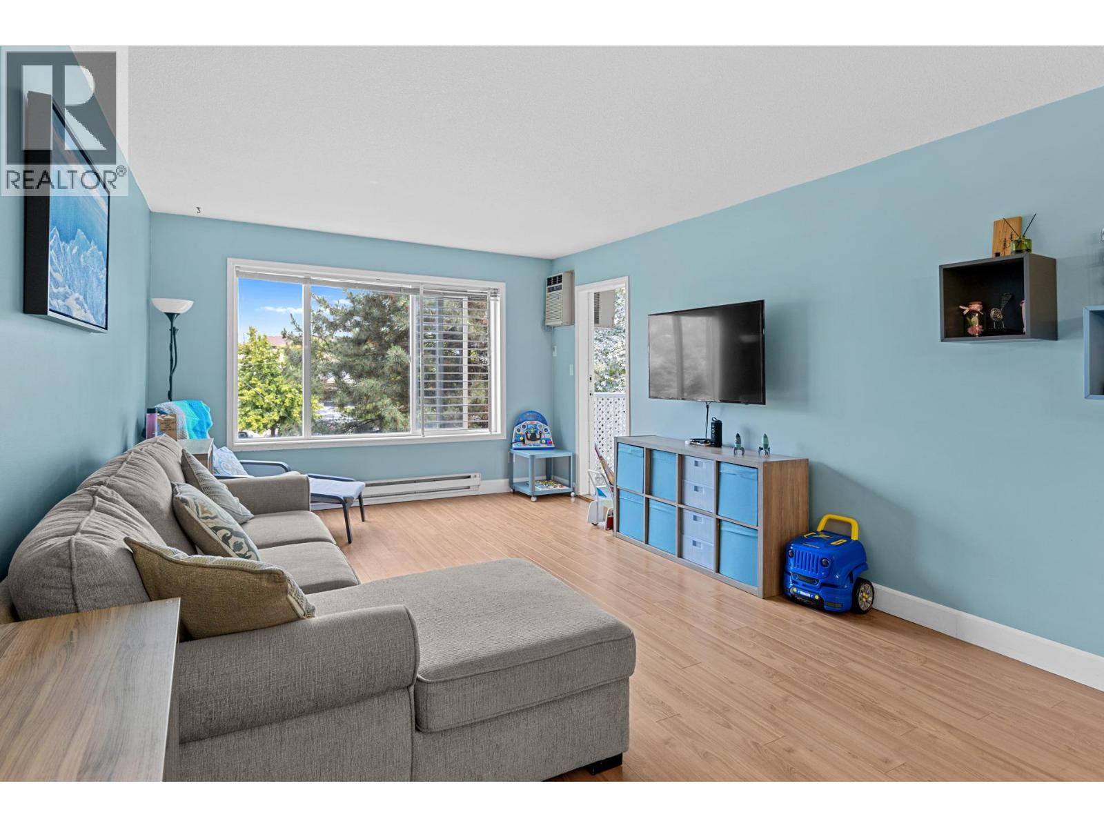 400 Sutton Crescent Unit# 209, Kelowna, British Columbia  V1Y 1Y3 - Photo 9 - 10375197