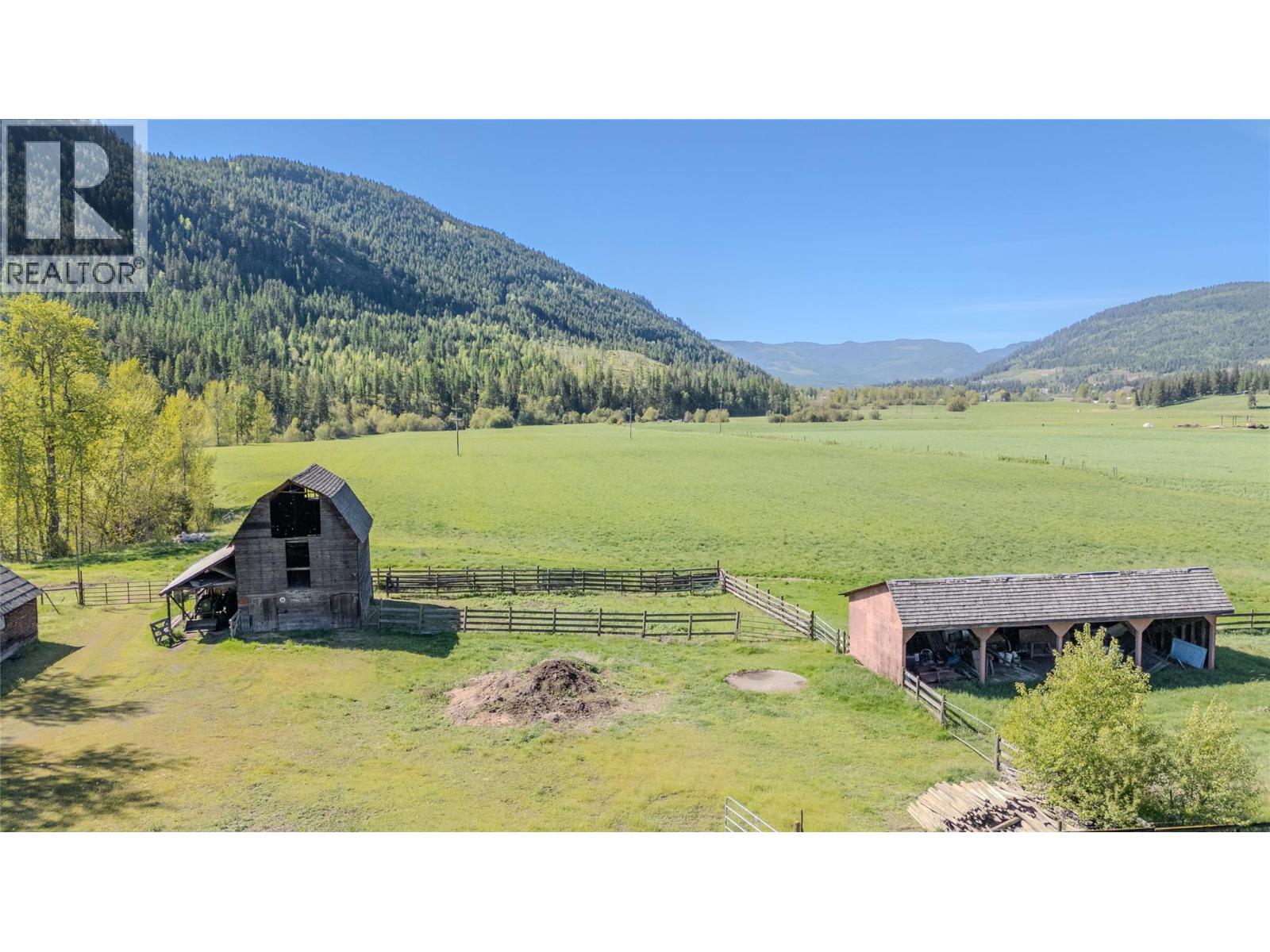 487 Mabel Lake Road, Lumby, British Columbia  V0E 2G5 - Photo 5 - 10374927