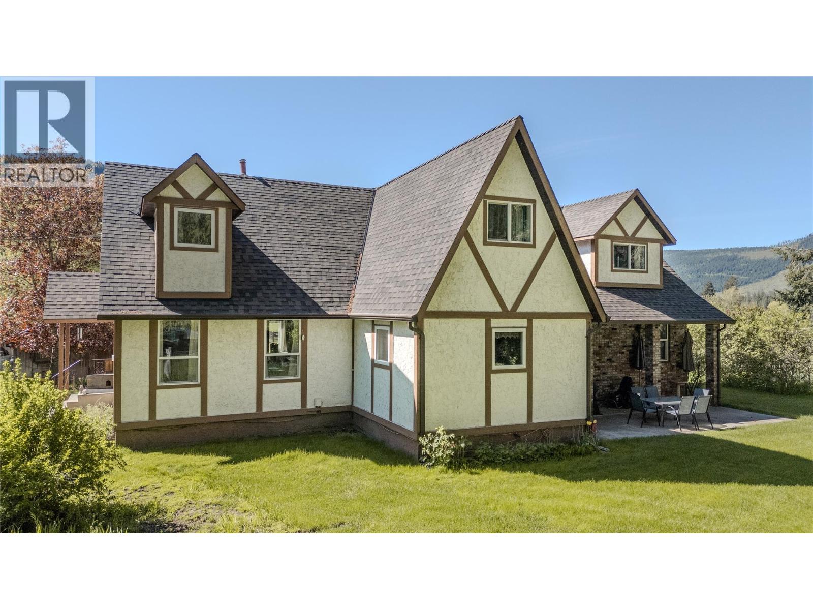 487 Mabel Lake Road, Lumby, British Columbia  V0E 2G5 - Photo 10 - 10374926