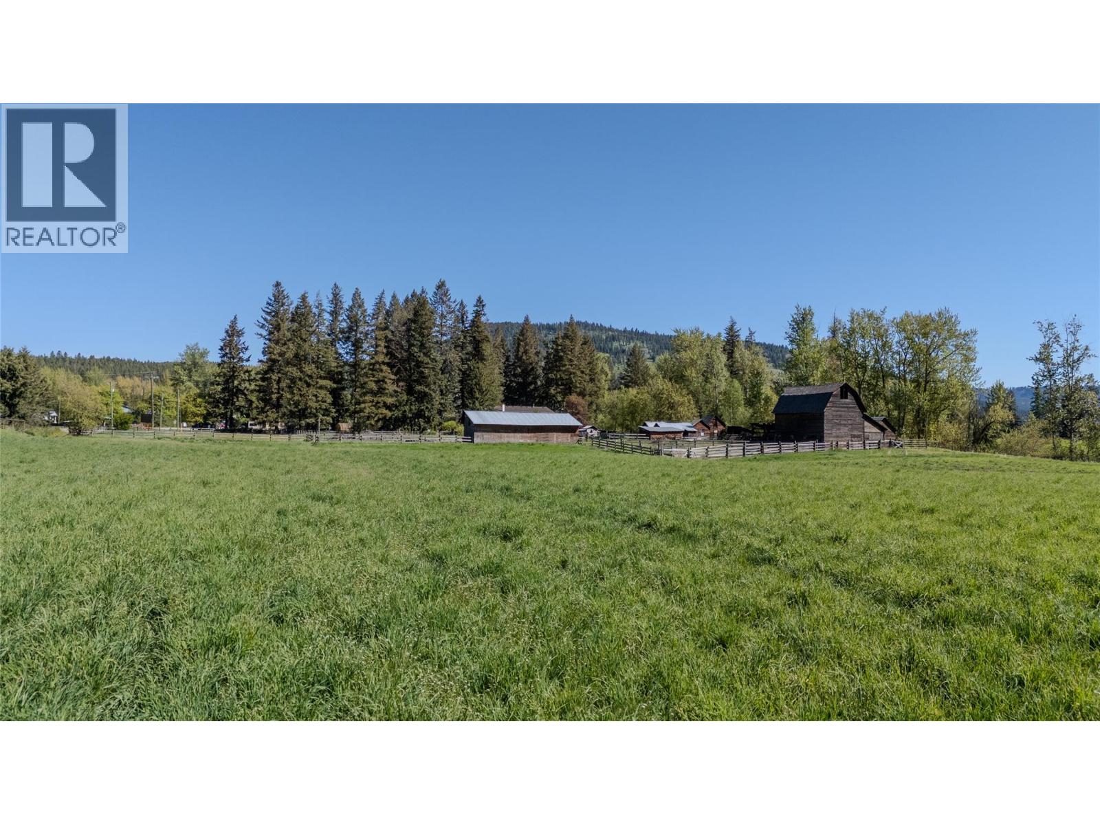 487 Mabel Lake Road, Lumby, British Columbia  V0E 2G5 - Photo 4 - 10374926