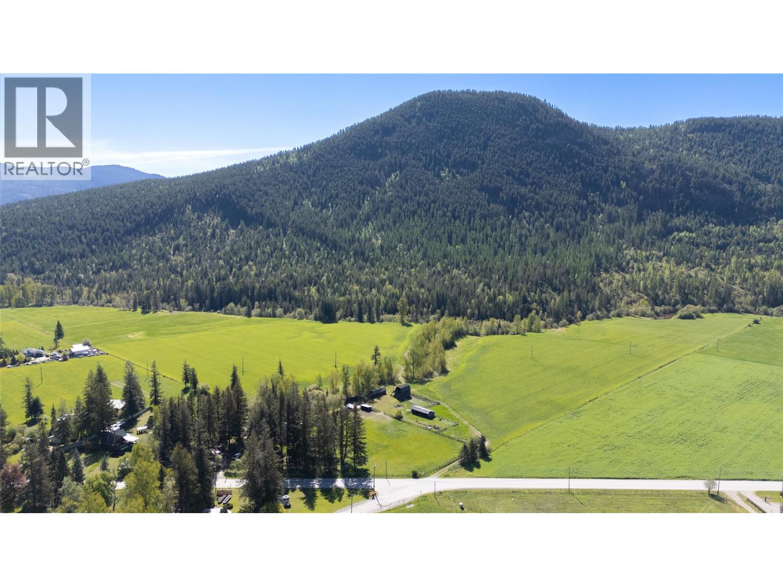 487 Mabel Lake Road, Lumby, British Columbia  V0E 2G5 - Photo 6 - 10374926