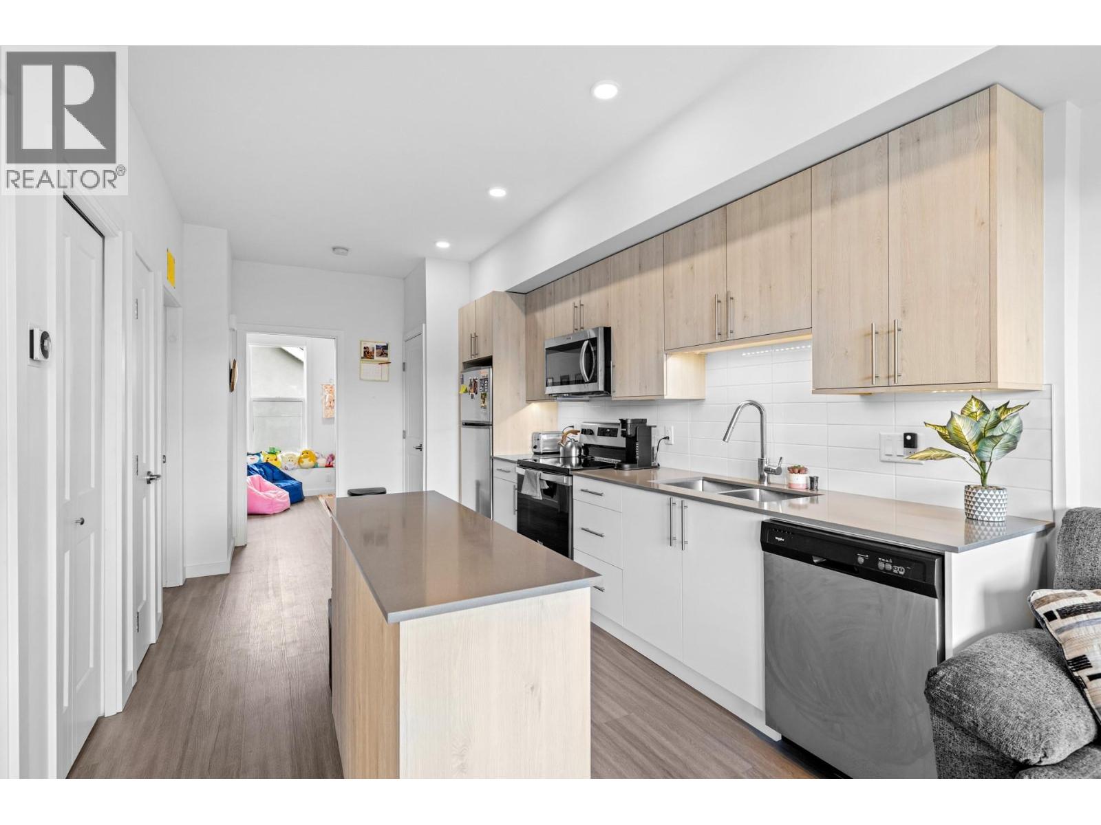 685 Boynton Place Unit# 61, Kelowna, British Columbia  V1V 0G7 - Photo 8 - 10375209