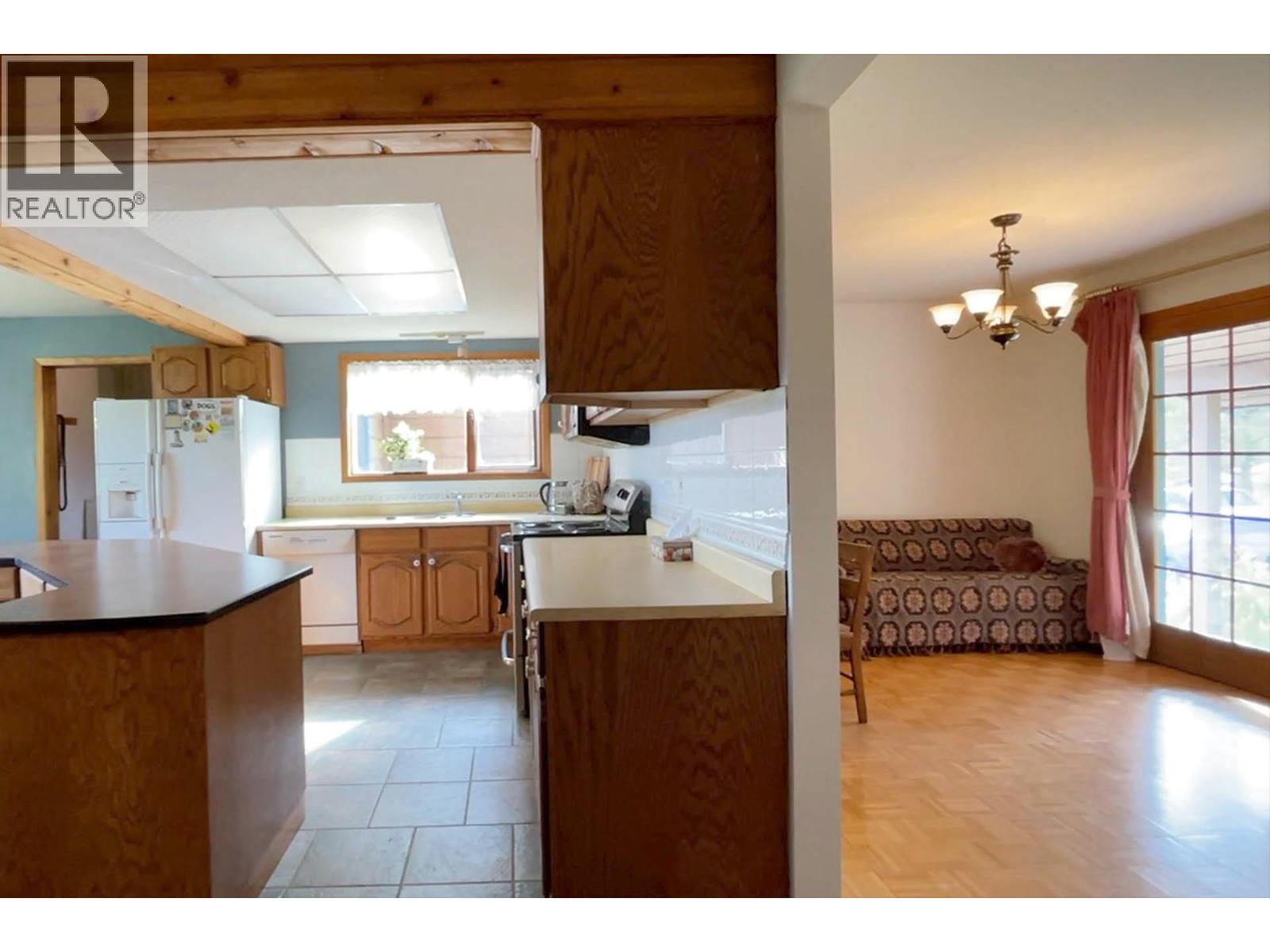 7480 West Subdivision Road, Clinton, British Columbia  V0K 1K0 - Photo 5 - 10375241