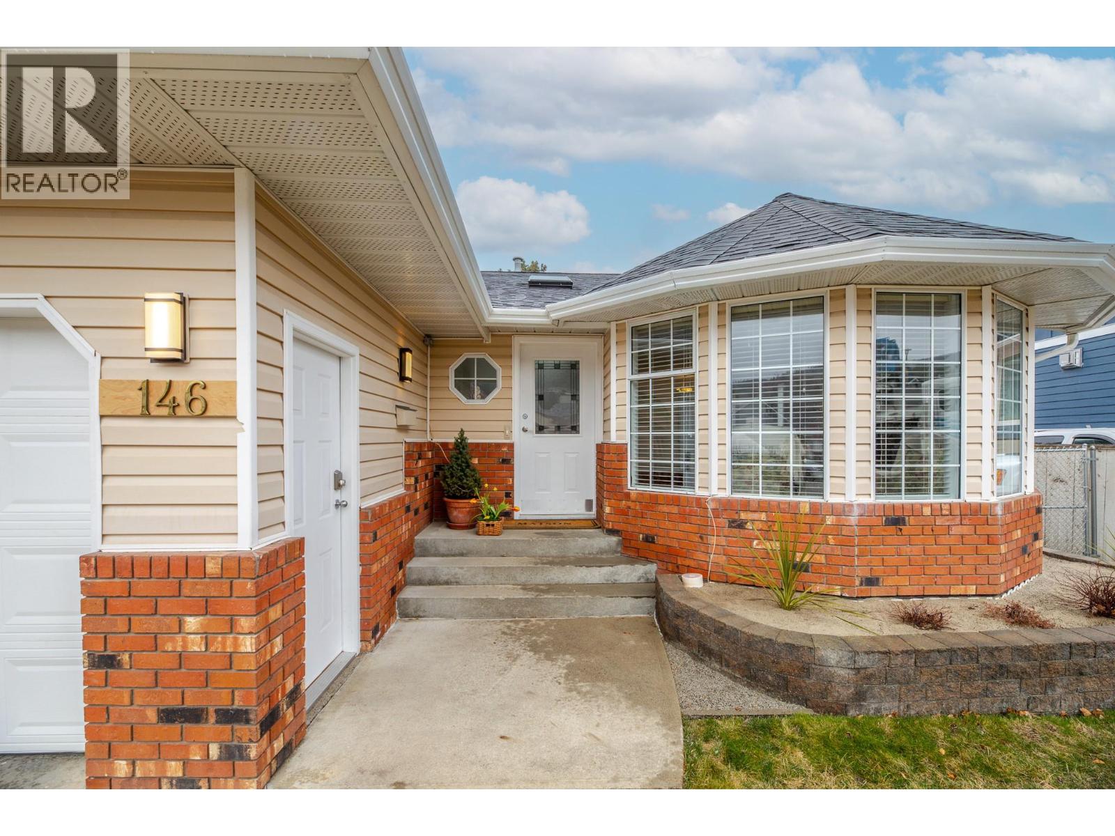 146 Stevens Crescent, Penticton, British Columbia  V2A 8A6 - Photo 2 - 10365940