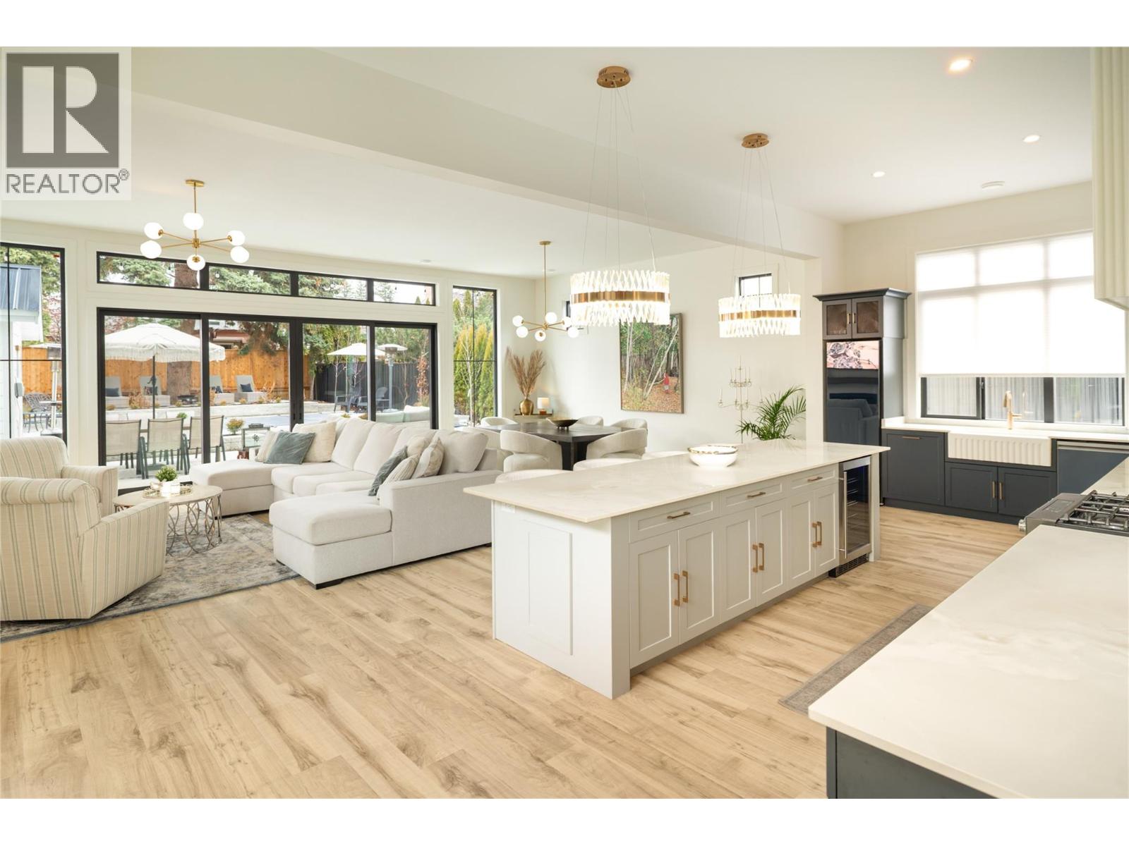 2053 Long Street, Kelowna, British Columbia  V1Y 1L3 - Photo 15 - 10373676