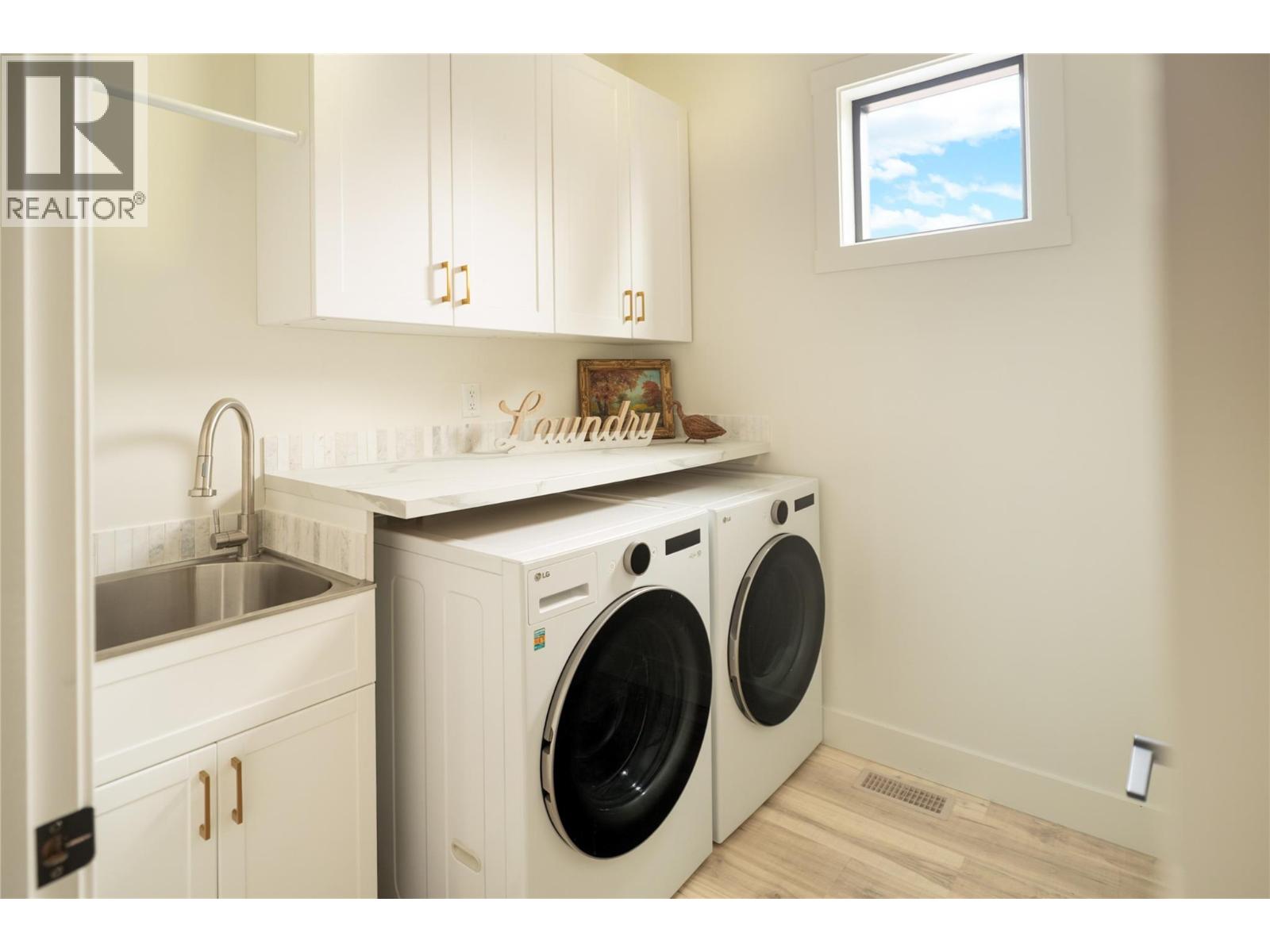 2053 Long Street, Kelowna, British Columbia  V1Y 1L3 - Photo 35 - 10373676